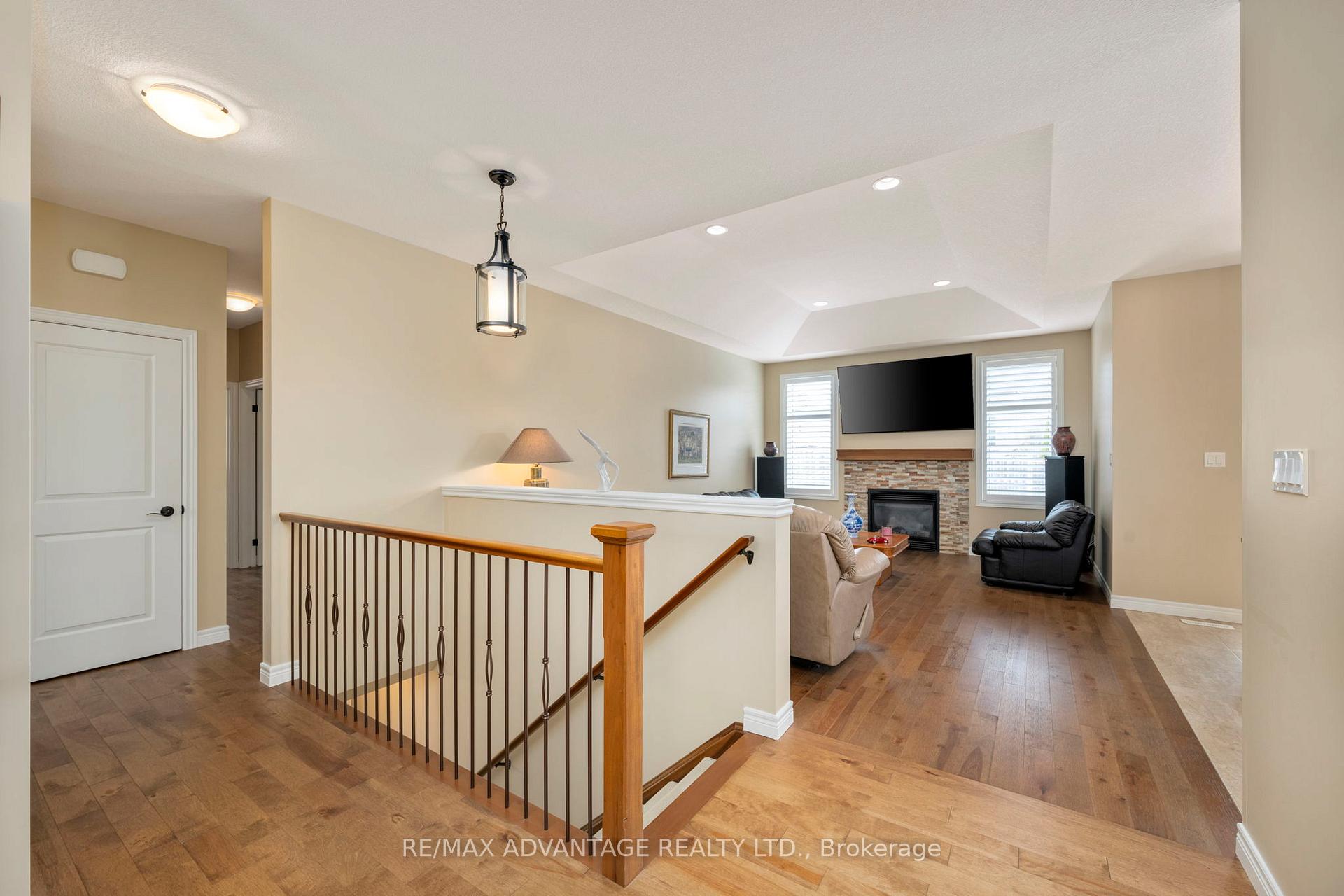 Photo 8 of 64 Blue Heron Drive, Middlesex Centre, Ilderton — HOMEH