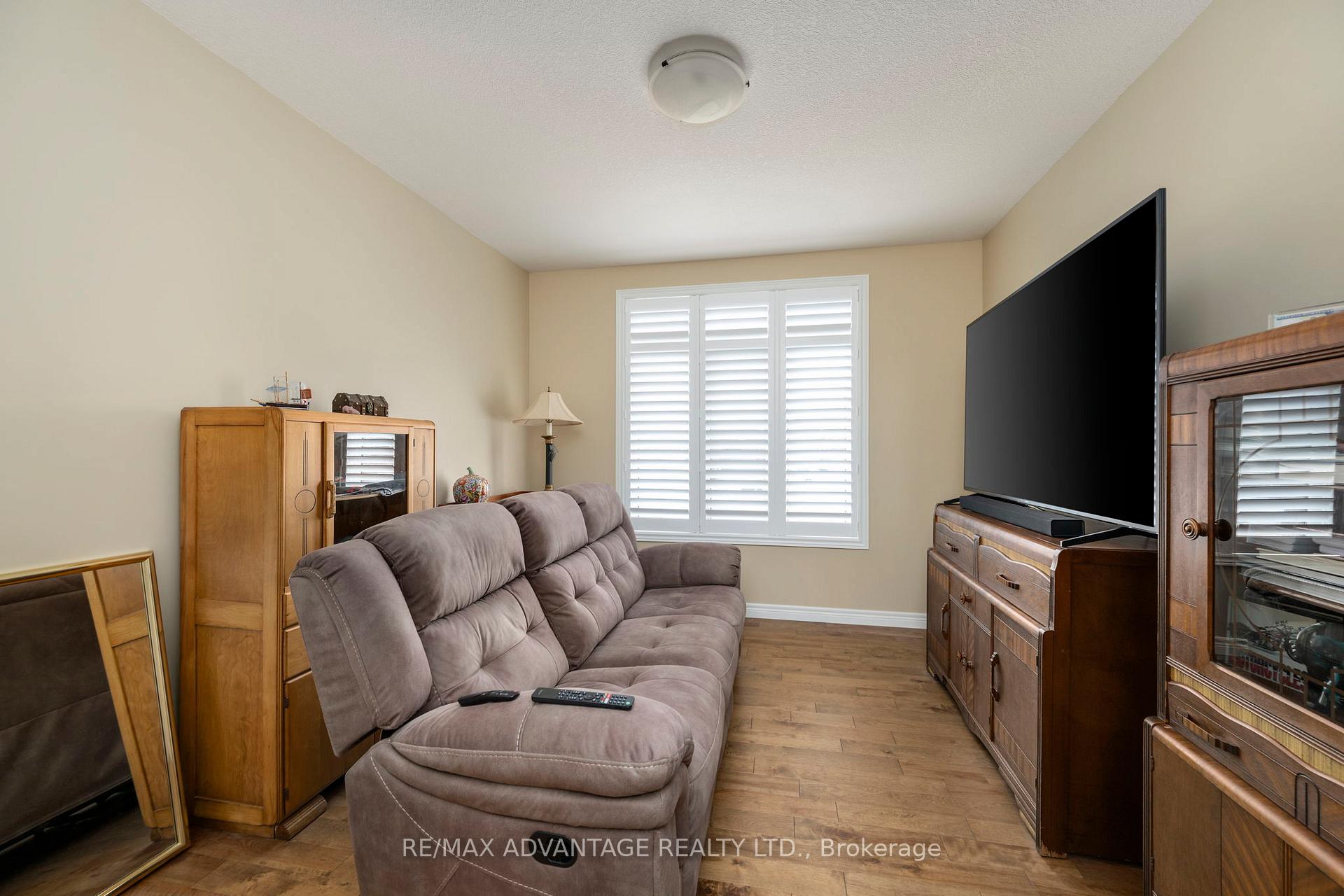 Photo 16 of 64 Blue Heron Drive, Middlesex Centre, Ilderton — HOMEH