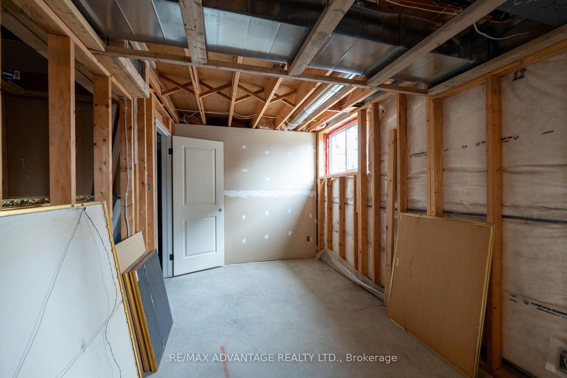 Photo 28 of 64 Blue Heron Drive, Middlesex Centre, Ilderton — HOMEH