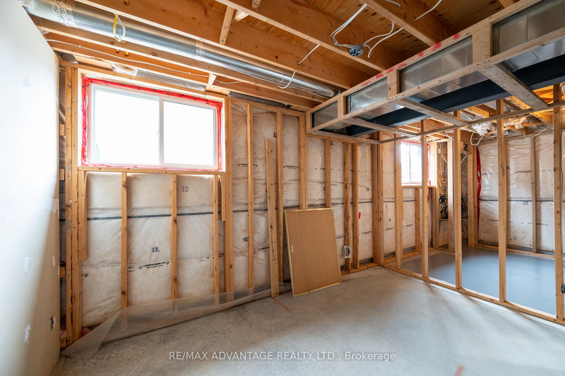 Photo 30 of 64 Blue Heron Drive, Middlesex Centre, Ilderton — HOMEH