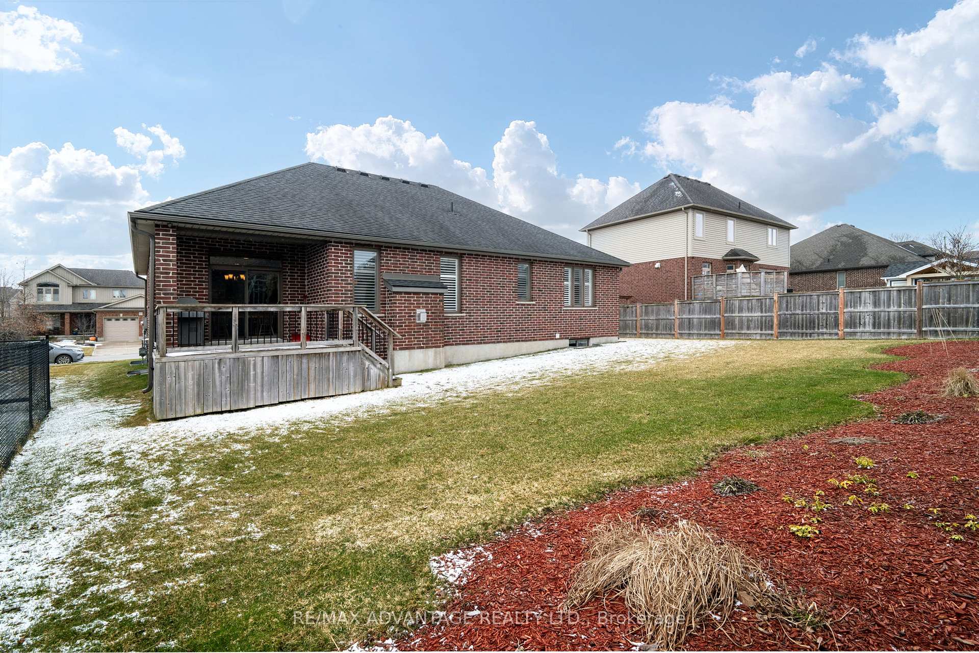 Photo 32 of 64 Blue Heron Drive, Middlesex Centre, Ilderton — HOMEH