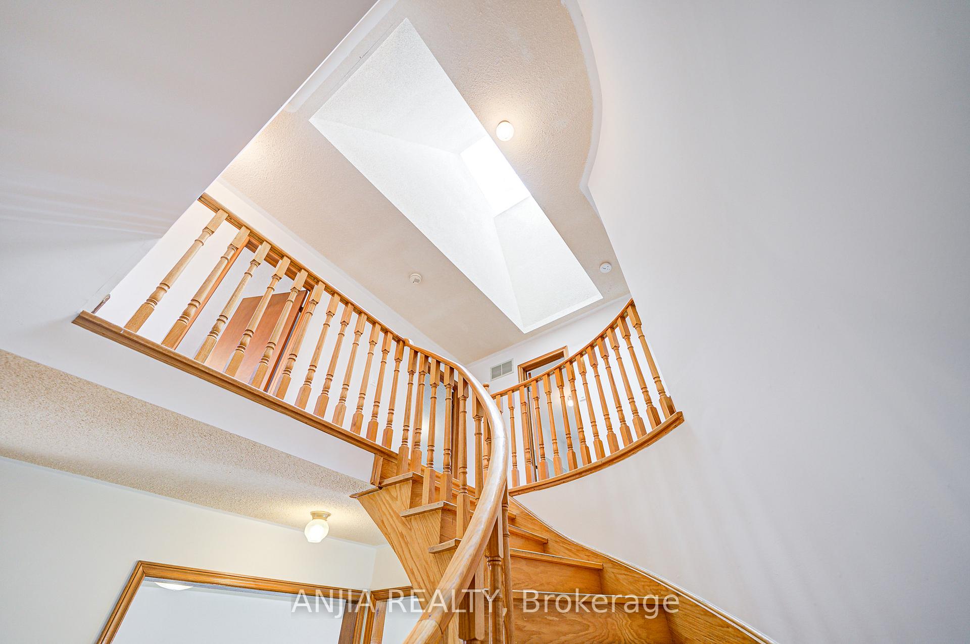 Photo 21 of 32 Brackin Road, Markham, Milliken Mills East — HOMEH