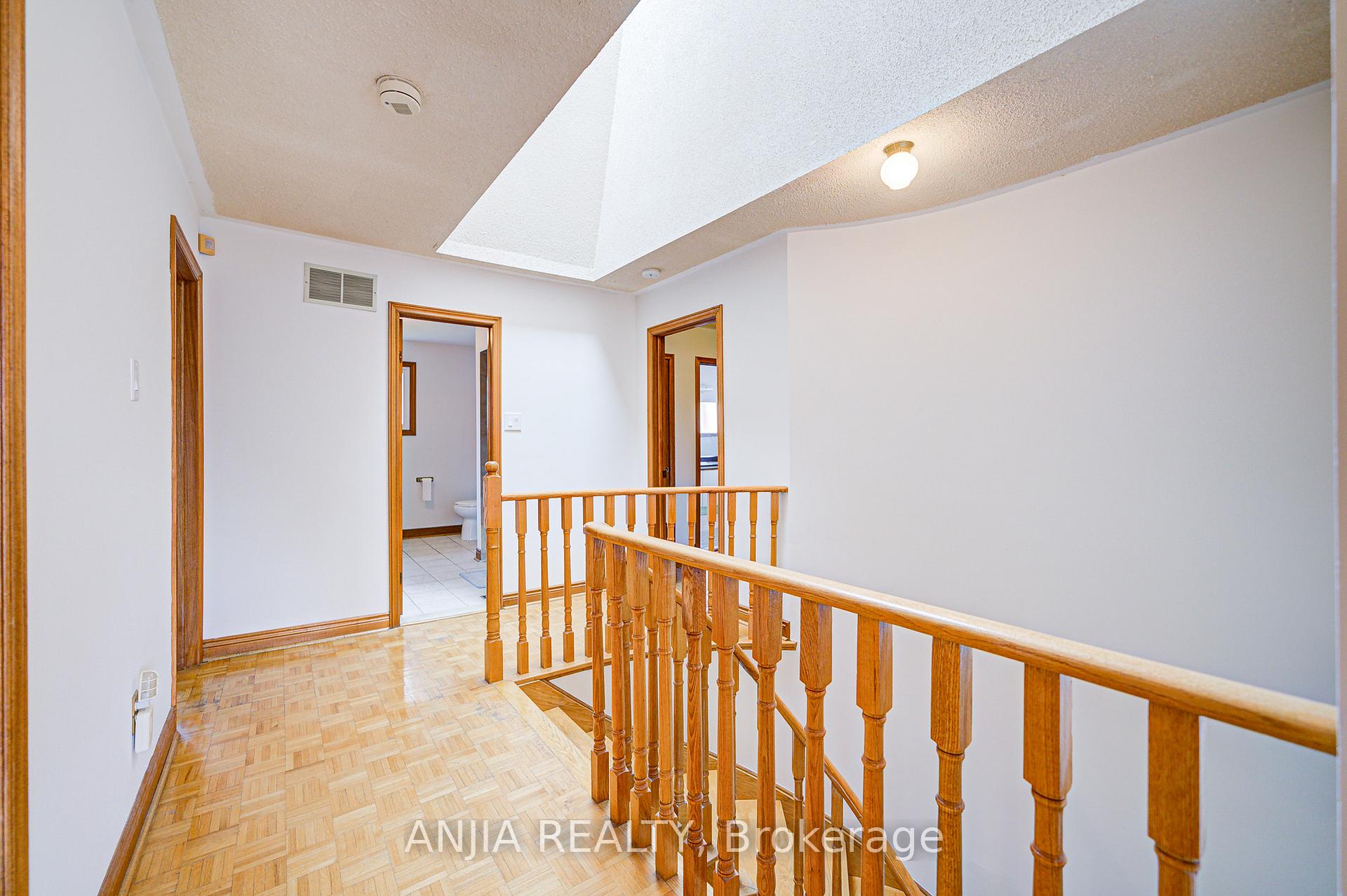 Photo 22 of 32 Brackin Road, Markham, Milliken Mills East — HOMEH