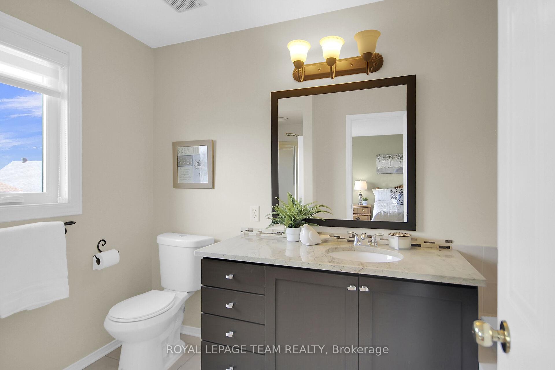 Photo 19 of 484 Meadowbreeze Drive, Ottawa, Kanata - Emerald Meadows/Trailwest — HOMEH