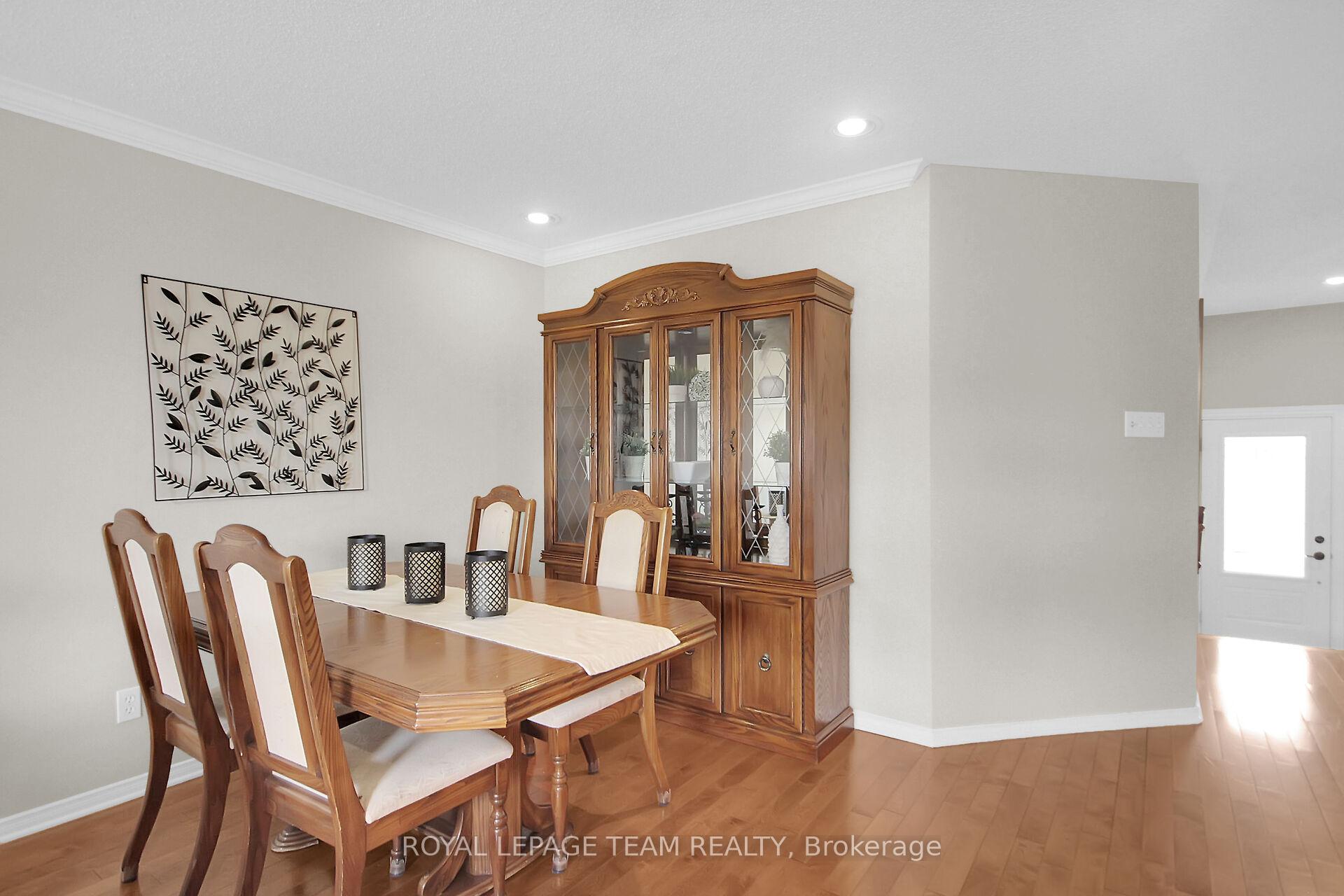 Photo 28 of 484 Meadowbreeze Drive, Ottawa, Kanata - Emerald Meadows/Trailwest — HOMEH