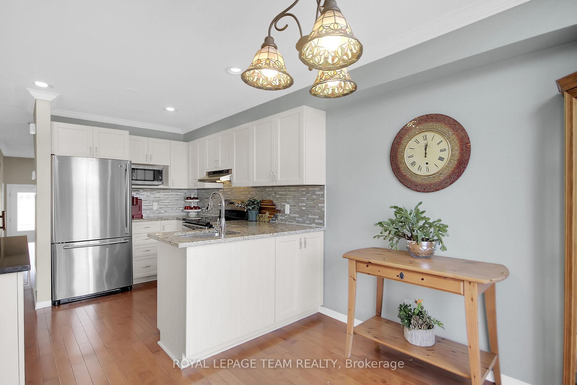 Photo 31 of 484 Meadowbreeze Drive, Ottawa, Kanata - Emerald Meadows/Trailwest — HOMEH