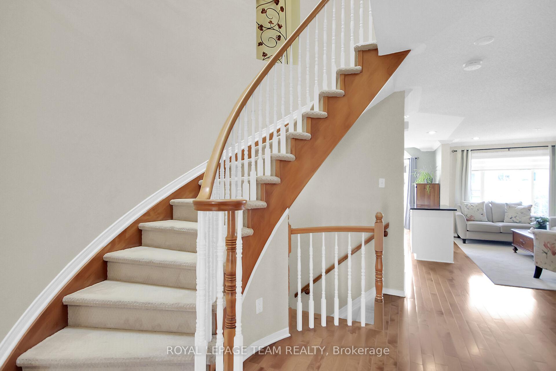 Photo 34 of 484 Meadowbreeze Drive, Ottawa, Kanata - Emerald Meadows/Trailwest — HOMEH