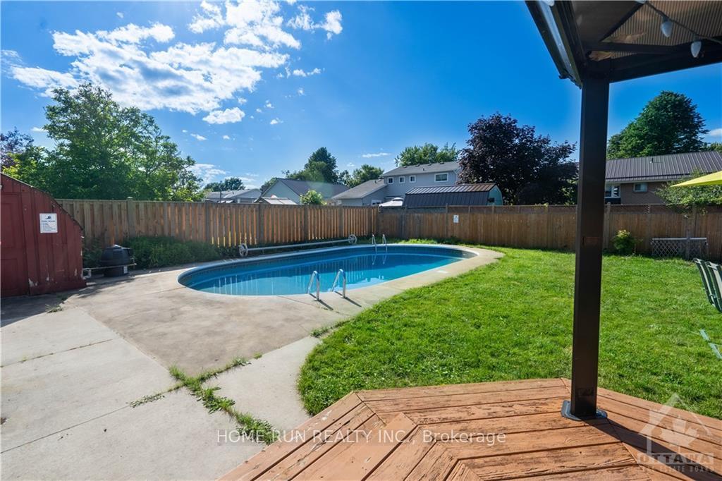 Photo 16 of 42 Mortensen Drive, Loyalist, Amherstview — HOMEH