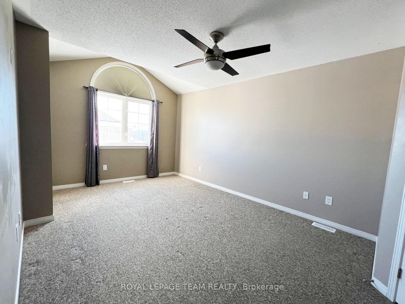 Photo 14 of 395 Celtic Ridge Crescent, Ottawa, Kanata - Morgan's Grant/South March — HOMEH
