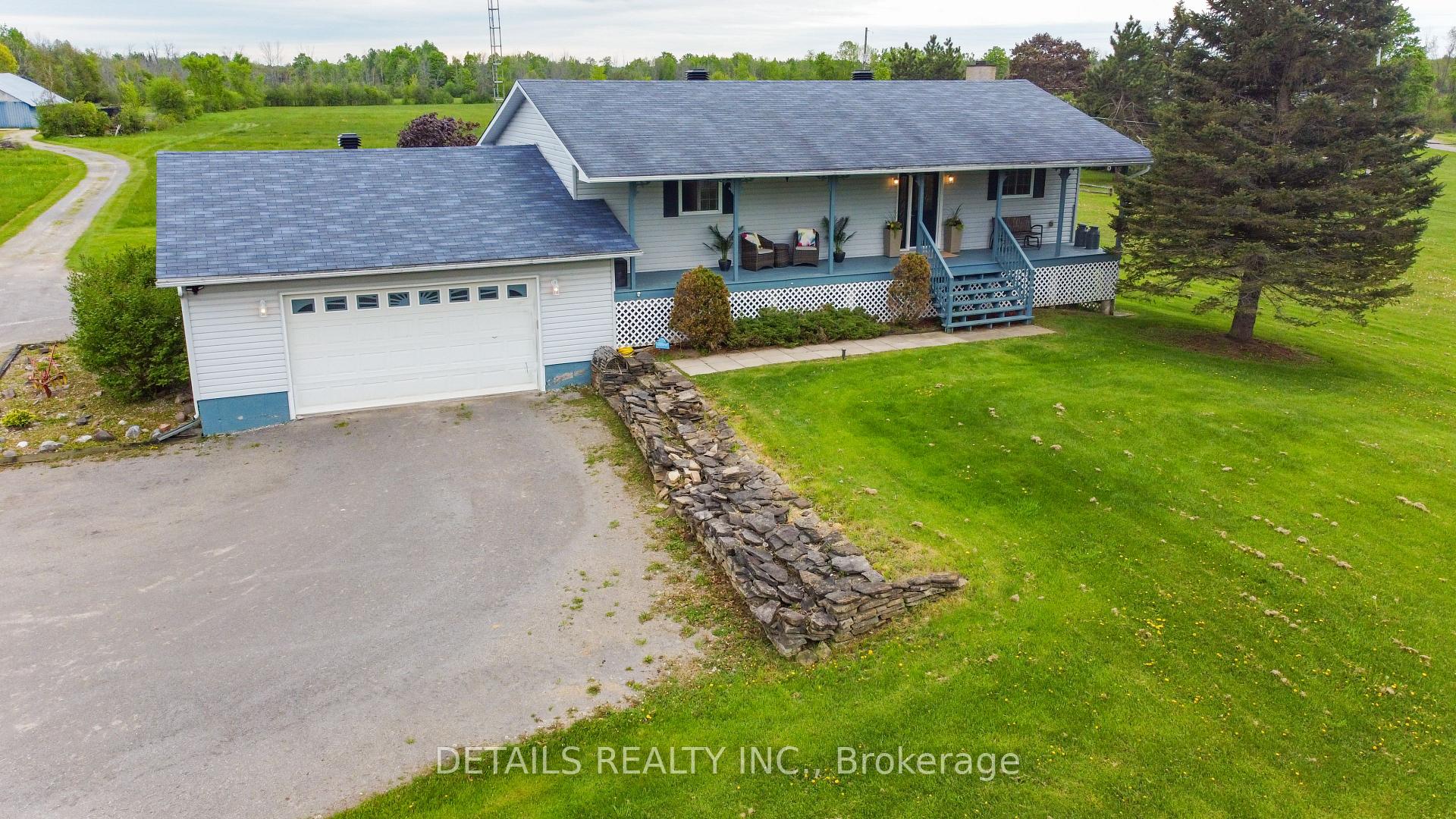 Front of 887 Macpherson Road