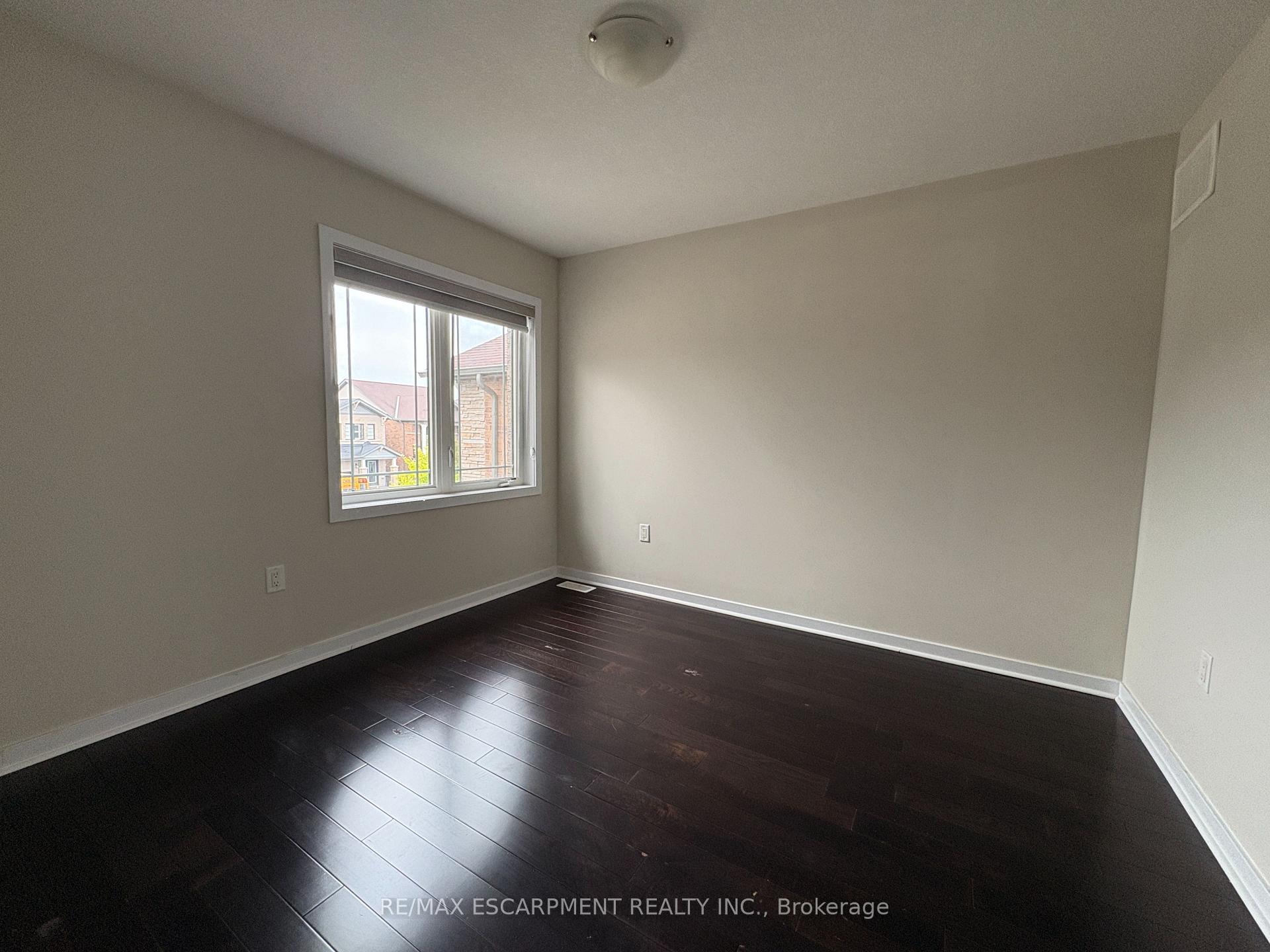 Photo 21 of 39 West Glen Avenue, Hamilton, Stoney Creek Mountain — HOMEH