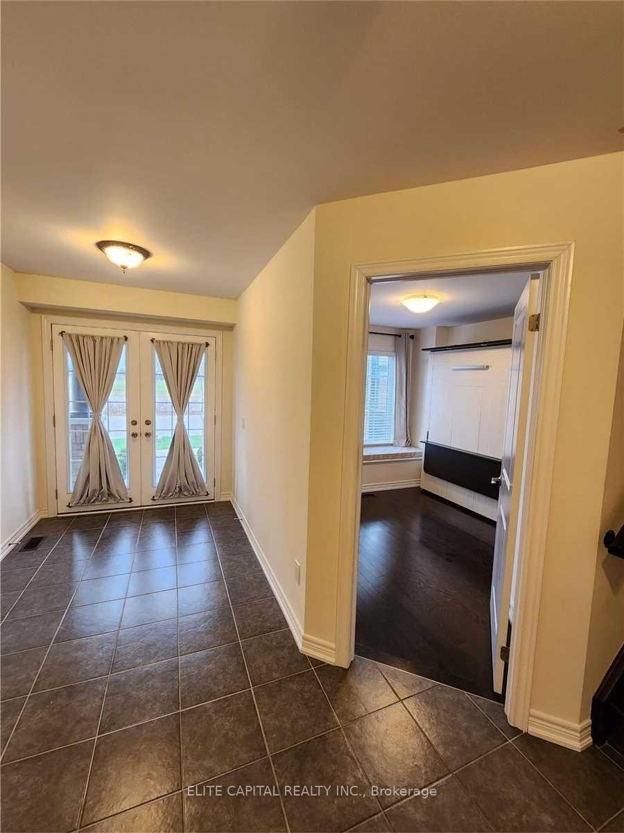 Photo 2 of 39 Memon Place, Markham, Wismer — HOMEH