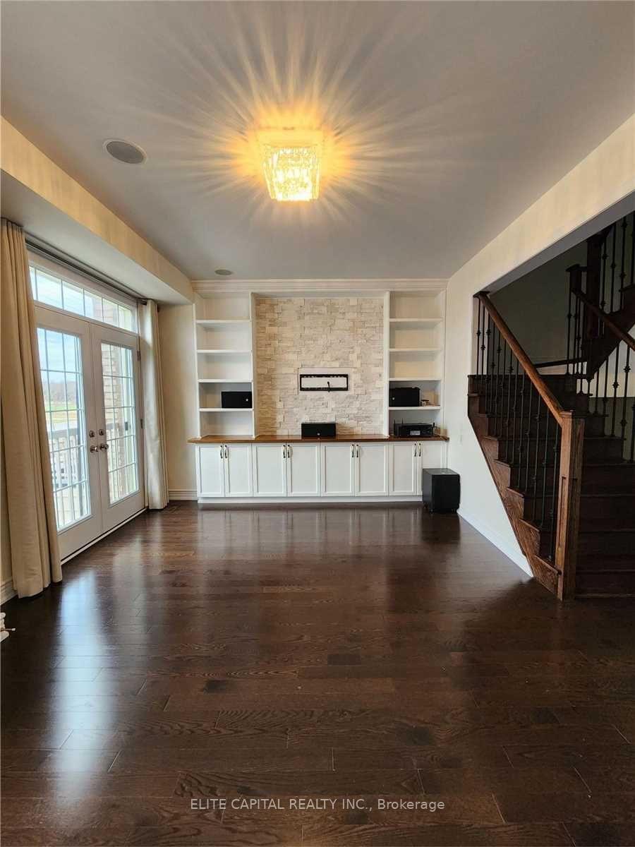 Photo 5 of 39 Memon Place, Markham, Wismer — HOMEH