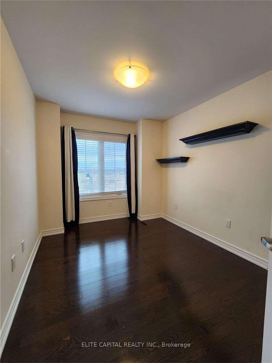 Photo 17 of 39 Memon Place, Markham, Wismer — HOMEH