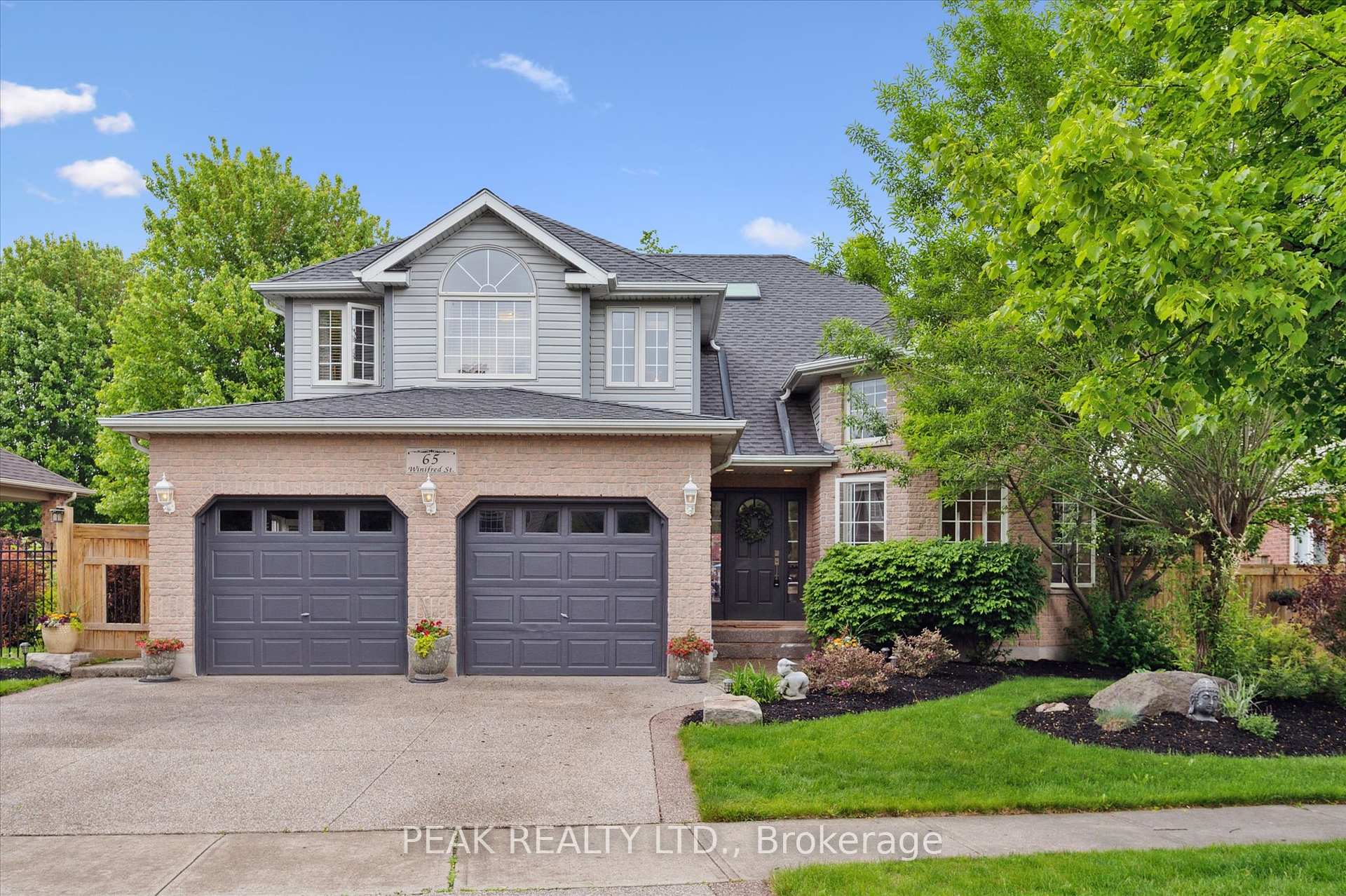 Photo 4 of 65 Winifred Street, Kitchener — HOMEH