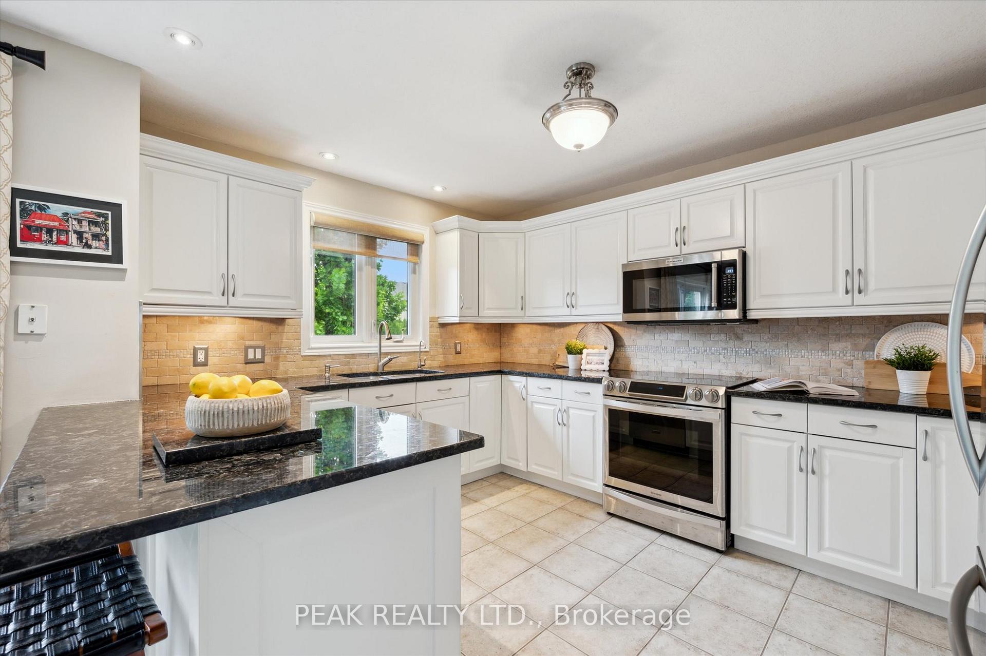 Photo 14 of 65 Winifred Street, Kitchener — HOMEH