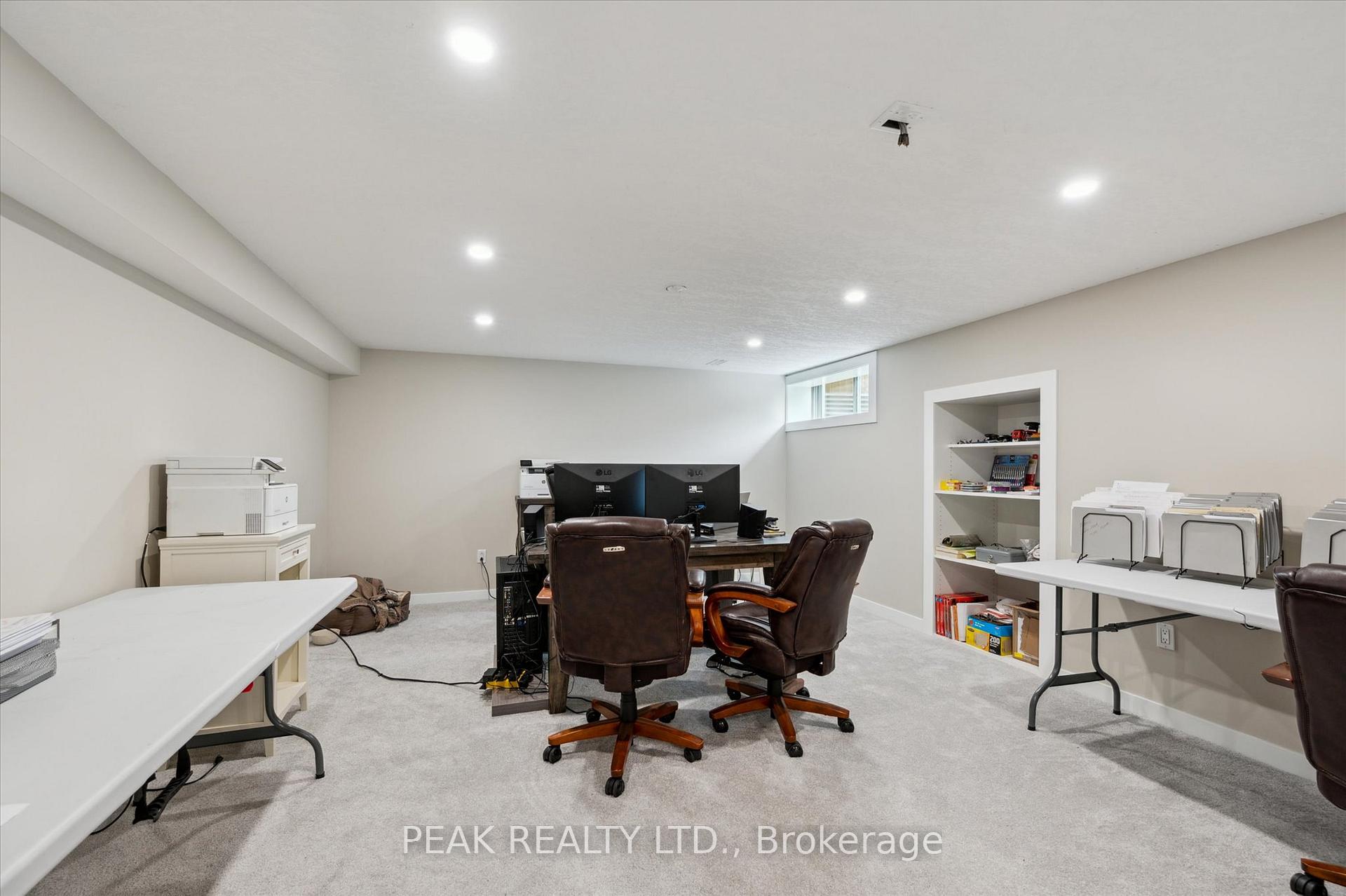 Photo 40 of 65 Winifred Street, Kitchener — HOMEH