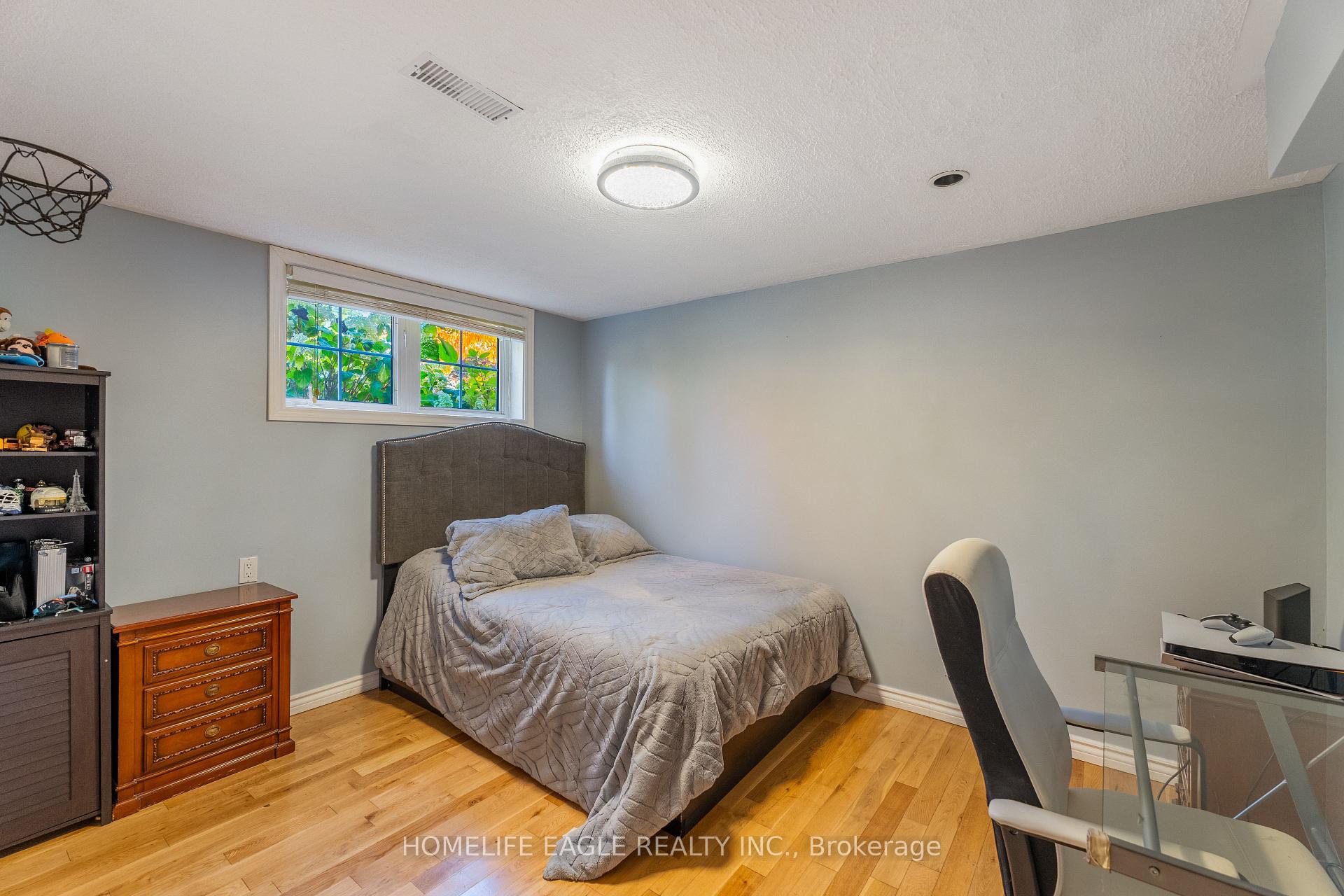 Photo 16 of 215 Valley View Drive, Innisfil, Churchill — HOMEH