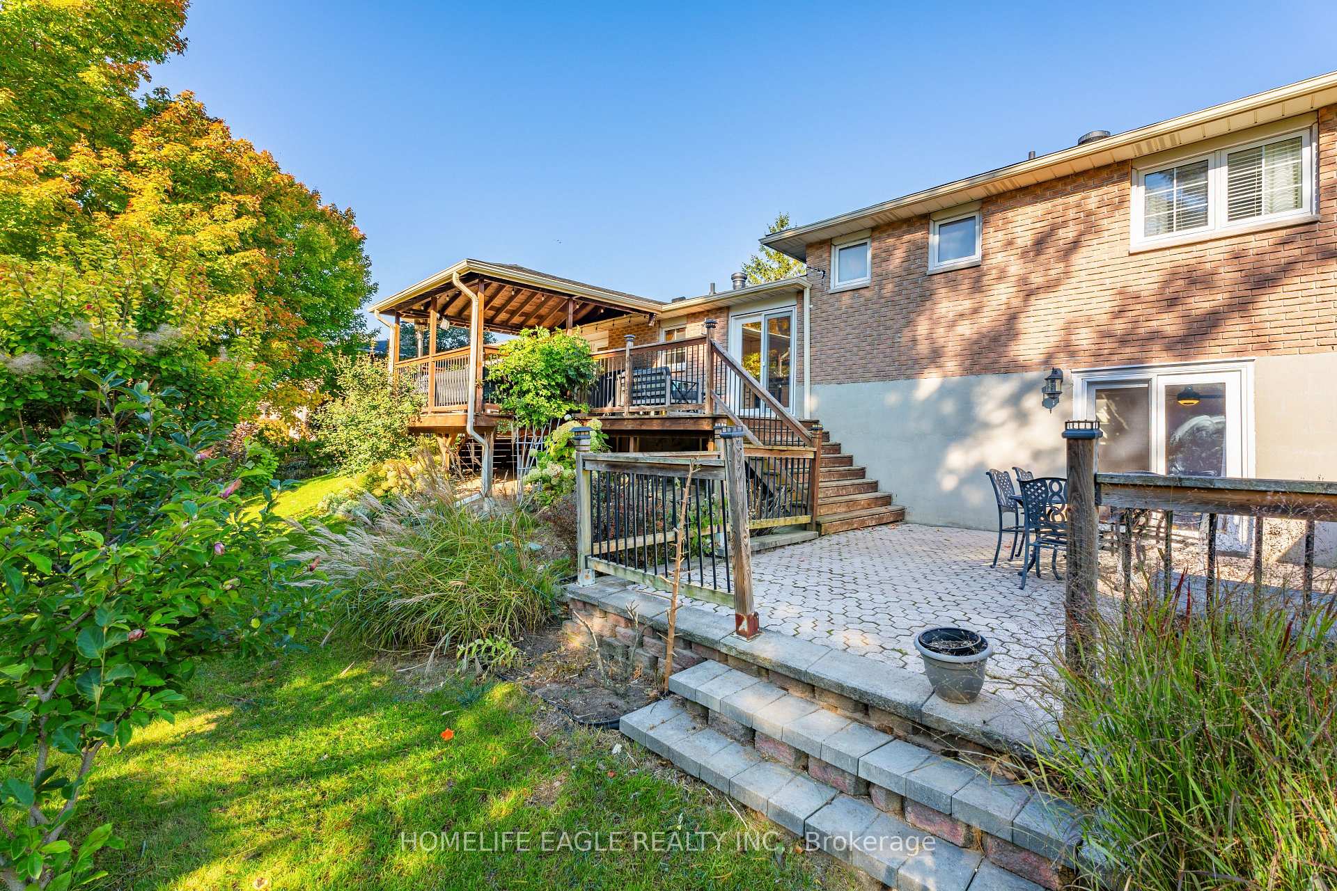 Photo 24 of 215 Valley View Drive, Innisfil, Churchill — HOMEH