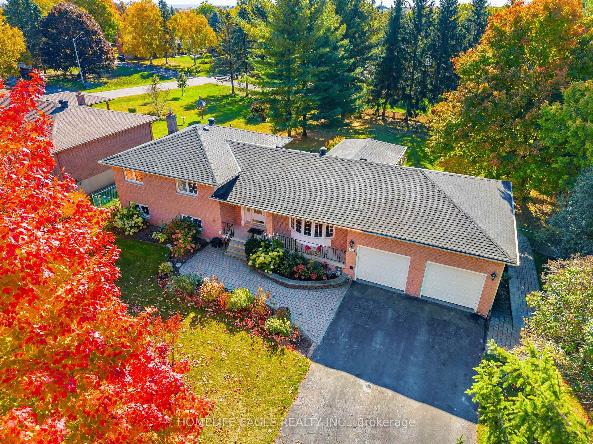 Photo 28 of 215 Valley View Drive, Innisfil, Churchill — HOMEH