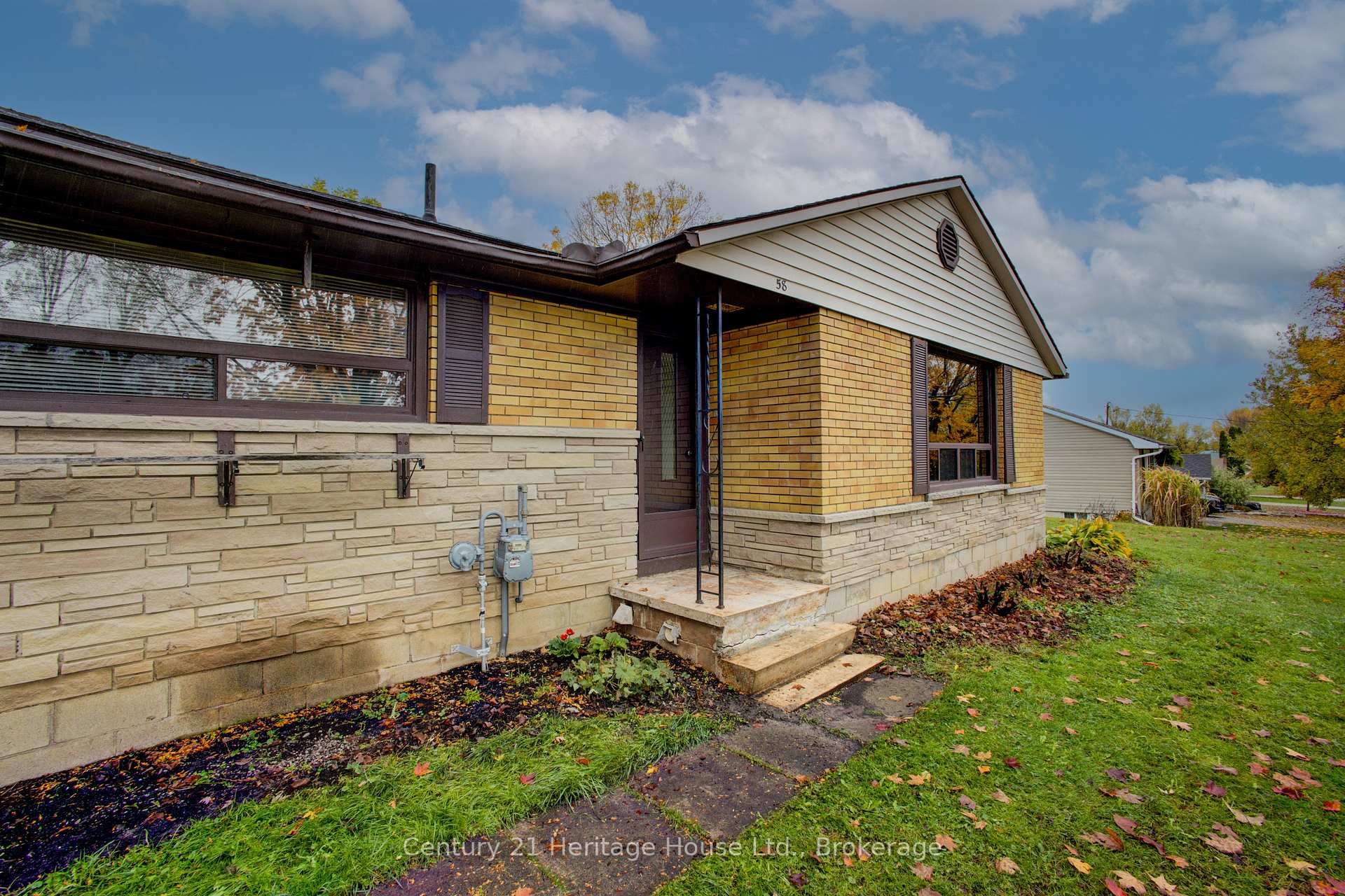 Photo 4 of 58 Allan Street W, Minto — HOMEH