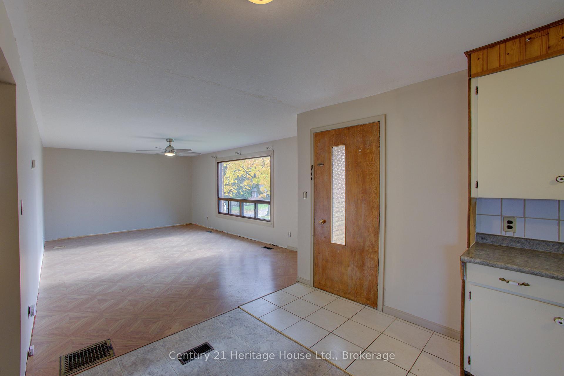 Photo 5 of 58 Allan Street W, Minto — HOMEH