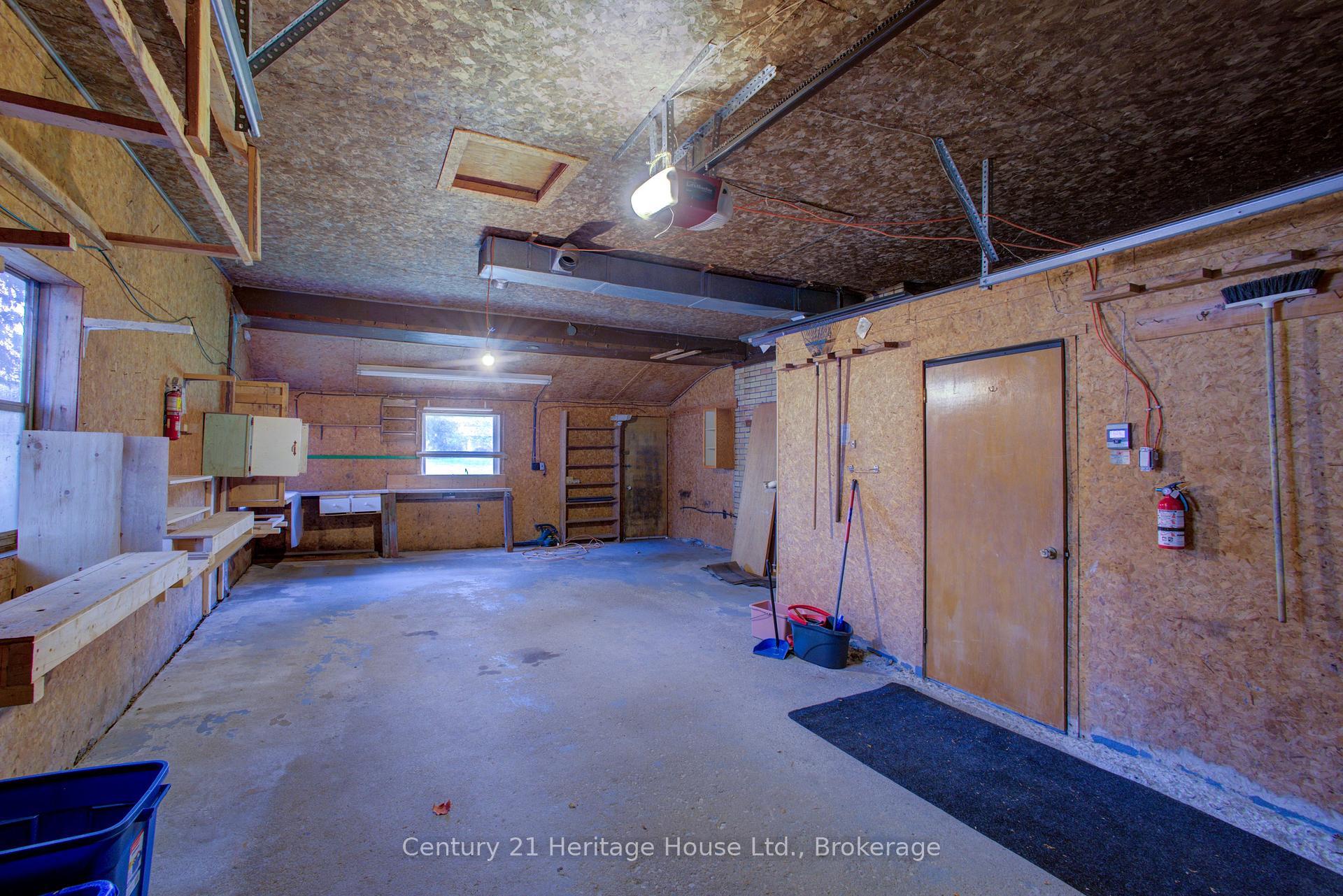 Photo 22 of 58 Allan Street W, Minto — HOMEH