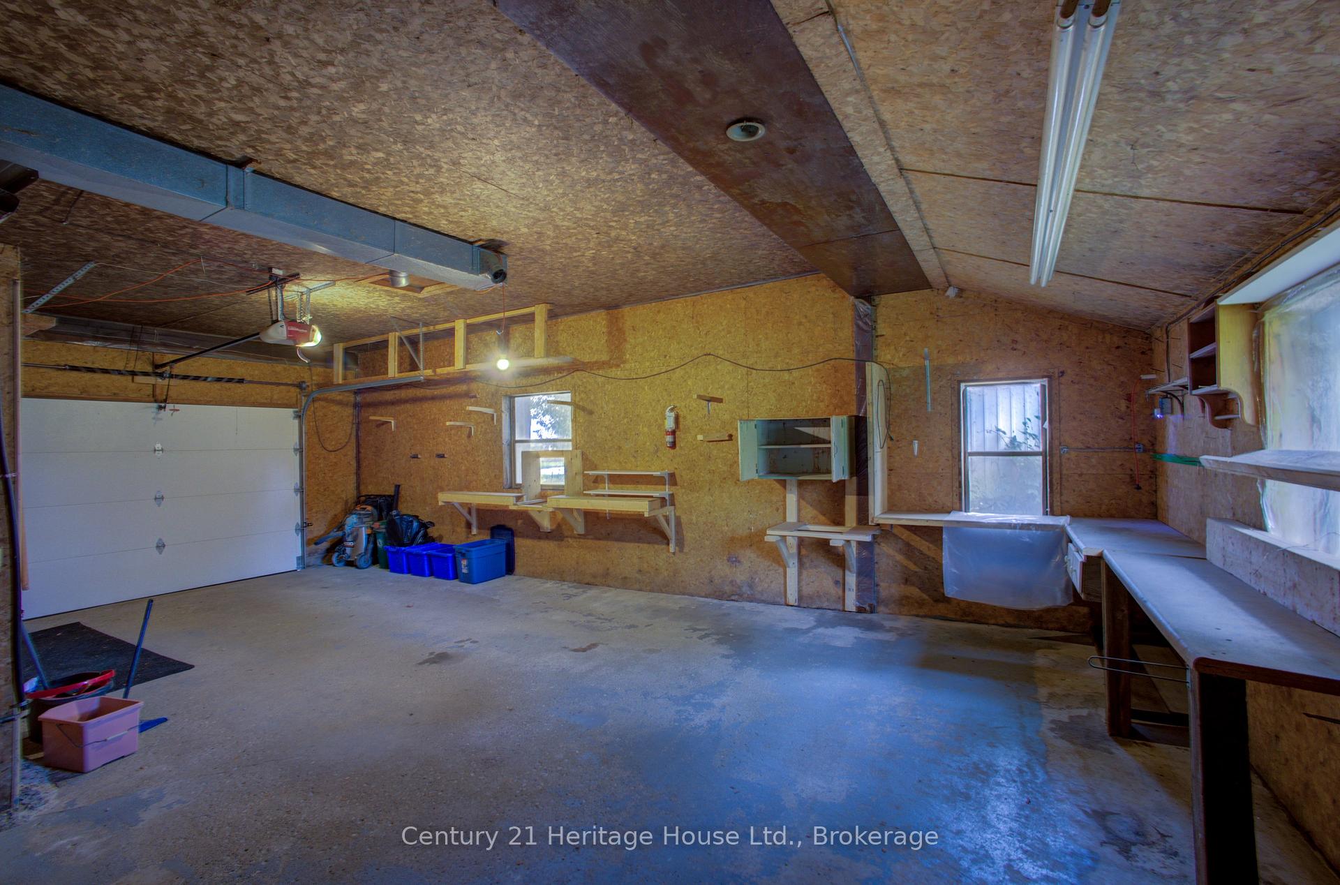 Photo 23 of 58 Allan Street W, Minto — HOMEH