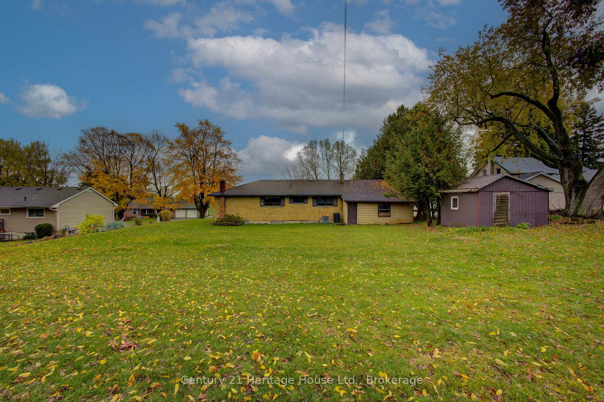 Photo 32 of 58 Allan Street W, Minto — HOMEH