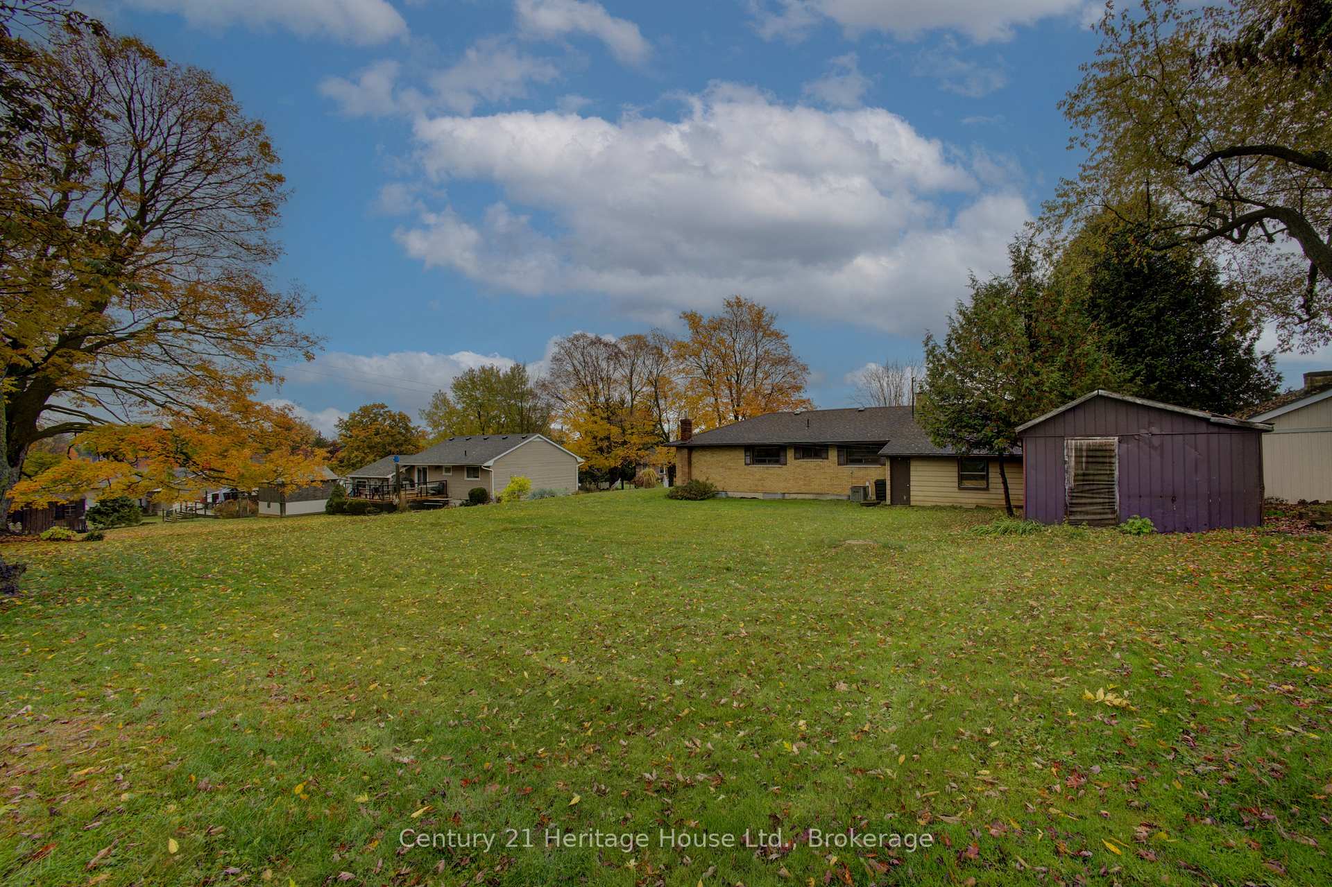 Photo 33 of 58 Allan Street W, Minto — HOMEH