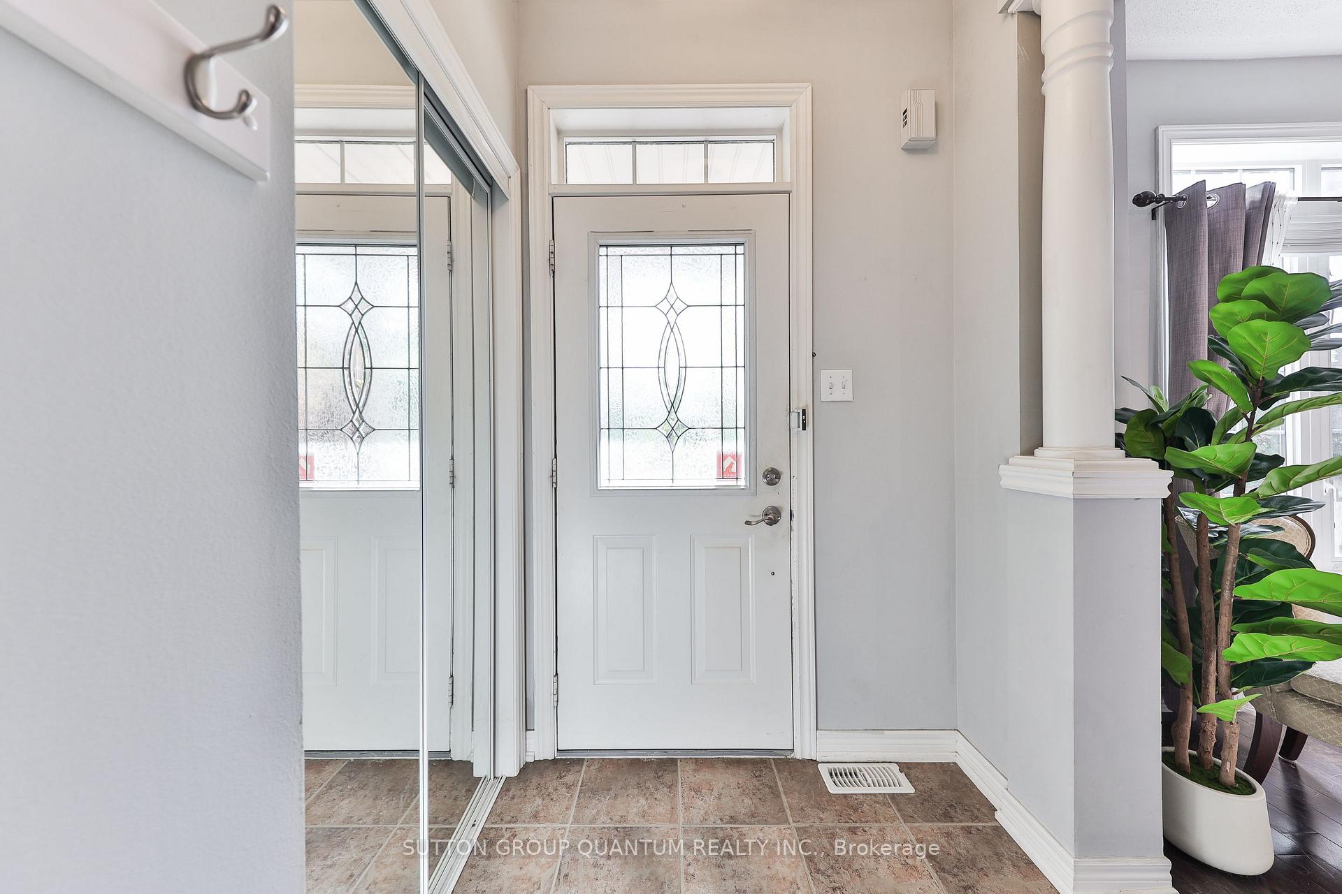 Photo 6 of 65 Westhampton Way, Hamilton, Winona Park — HOMEH