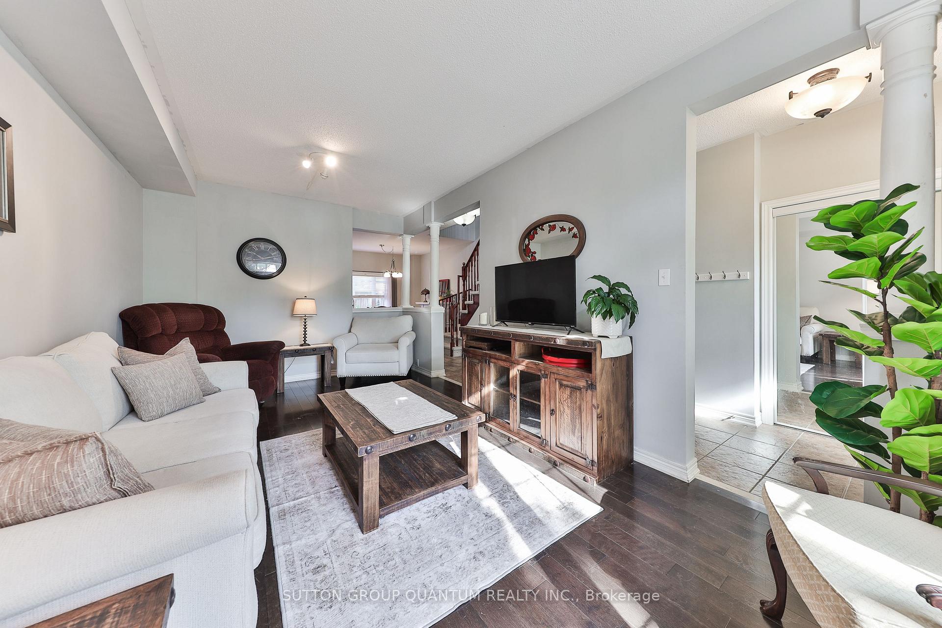 Photo 10 of 65 Westhampton Way, Hamilton, Winona Park — HOMEH