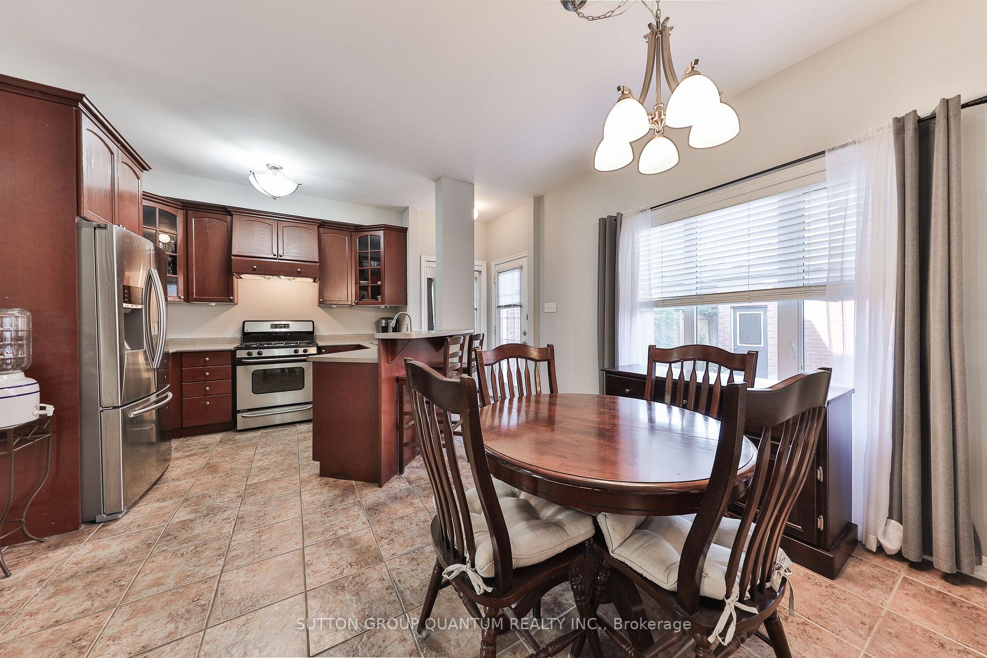 Photo 17 of 65 Westhampton Way, Hamilton, Winona Park — HOMEH