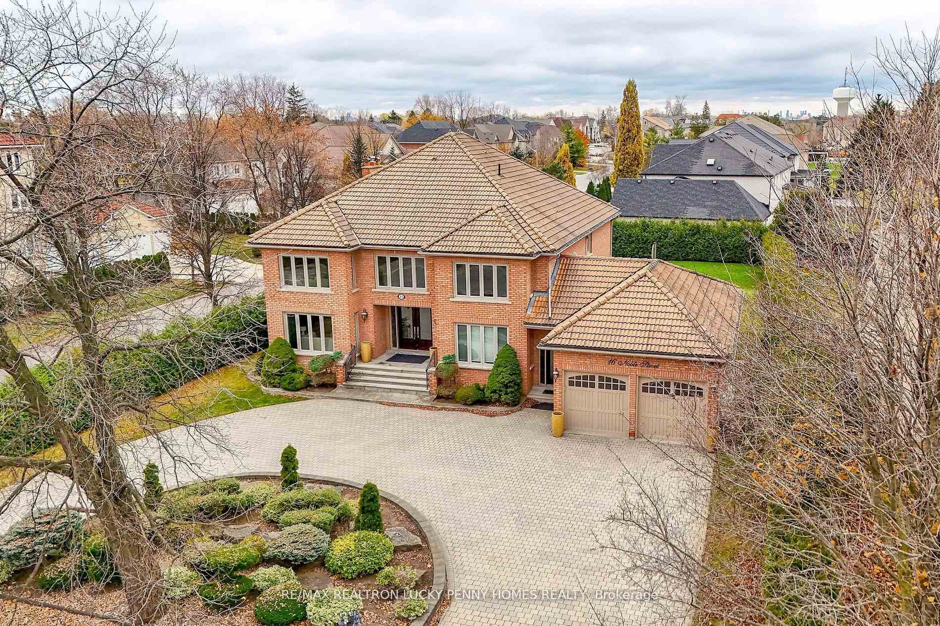 Photo 4 of 16 Noble Street, Markham, Milliken Mills East — HOMEH