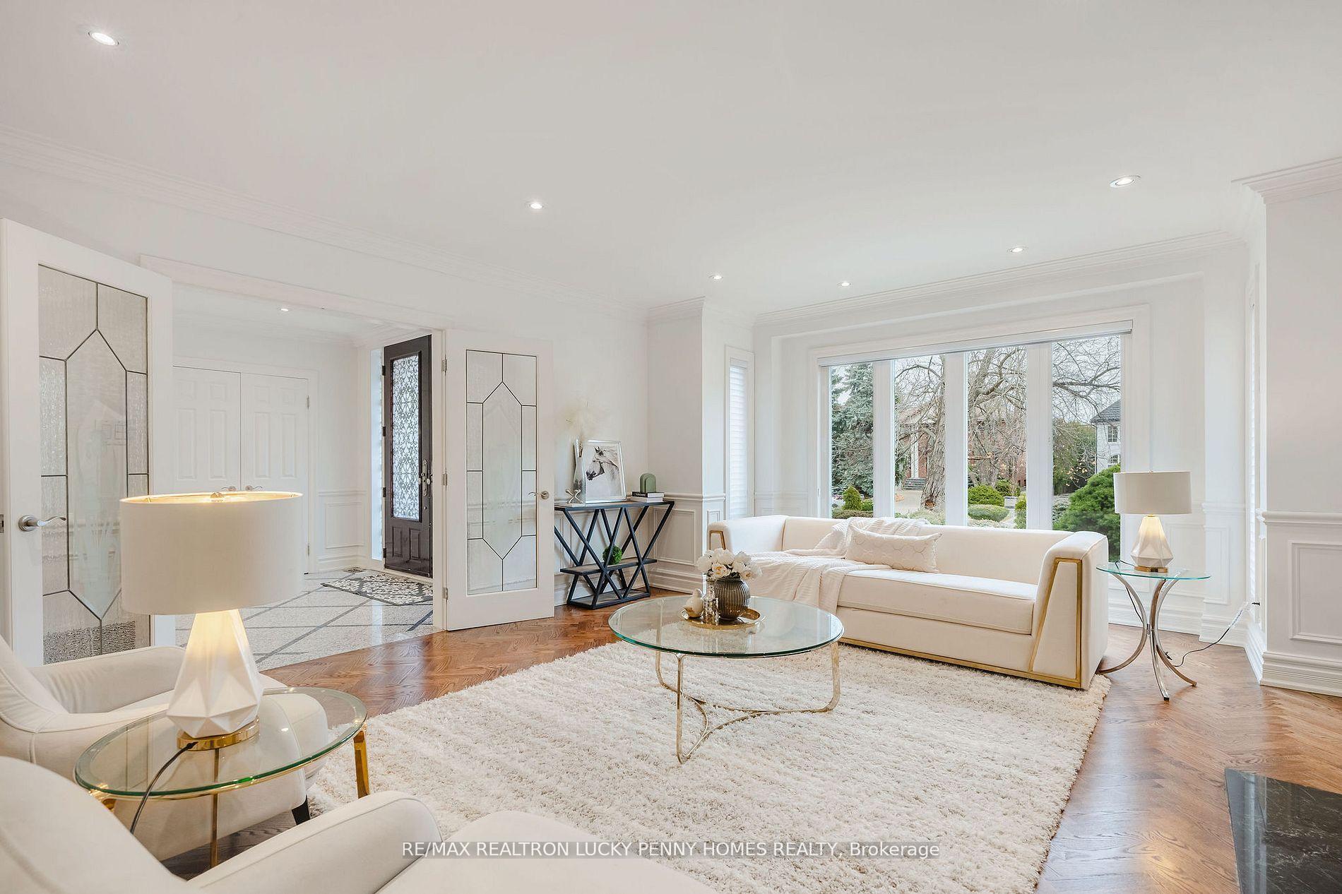 Photo 8 of 16 Noble Street, Markham, Milliken Mills East — HOMEH