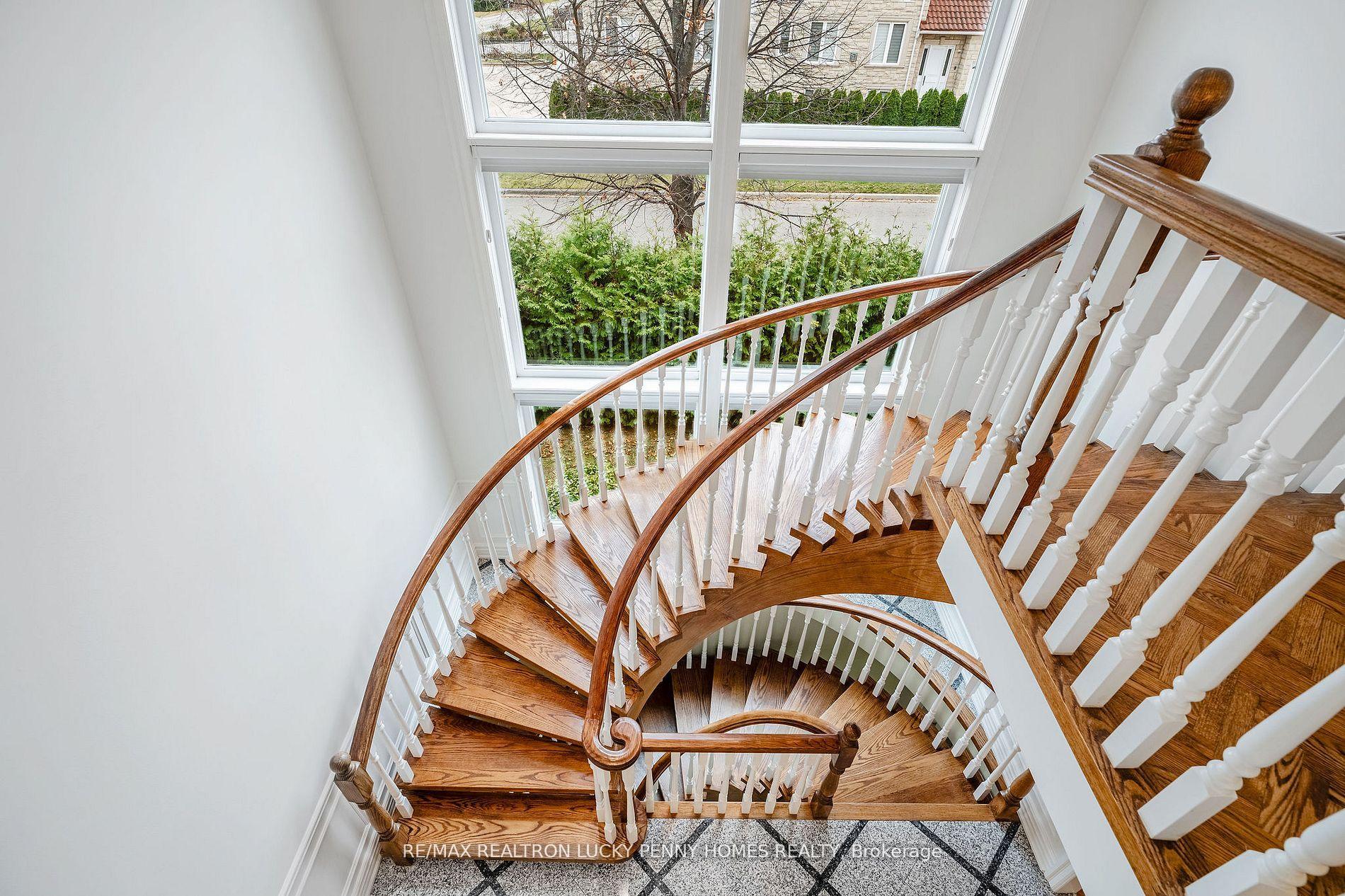 Photo 17 of 16 Noble Street, Markham, Milliken Mills East — HOMEH