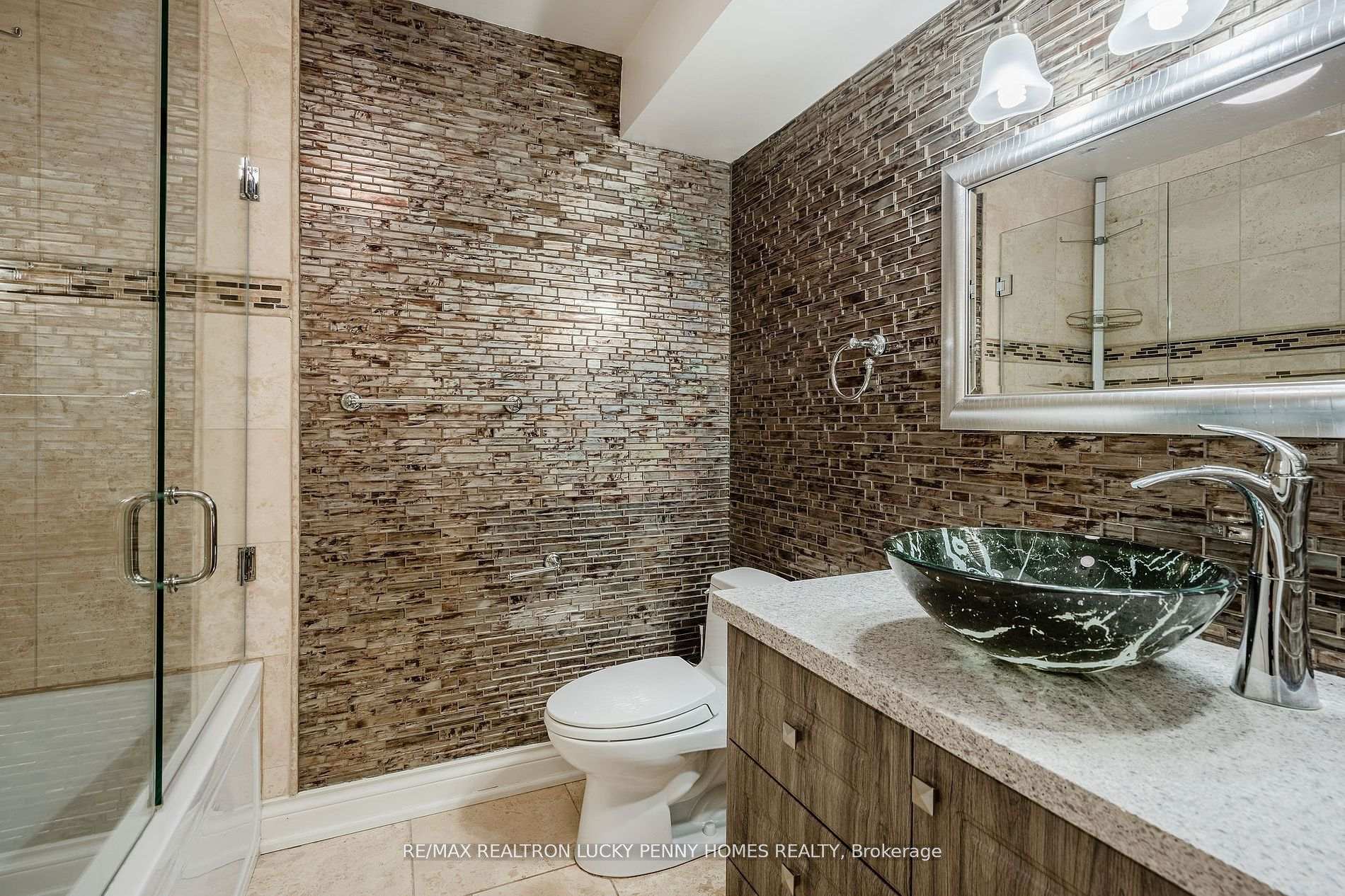 Photo 25 of 16 Noble Street, Markham, Milliken Mills East — HOMEH