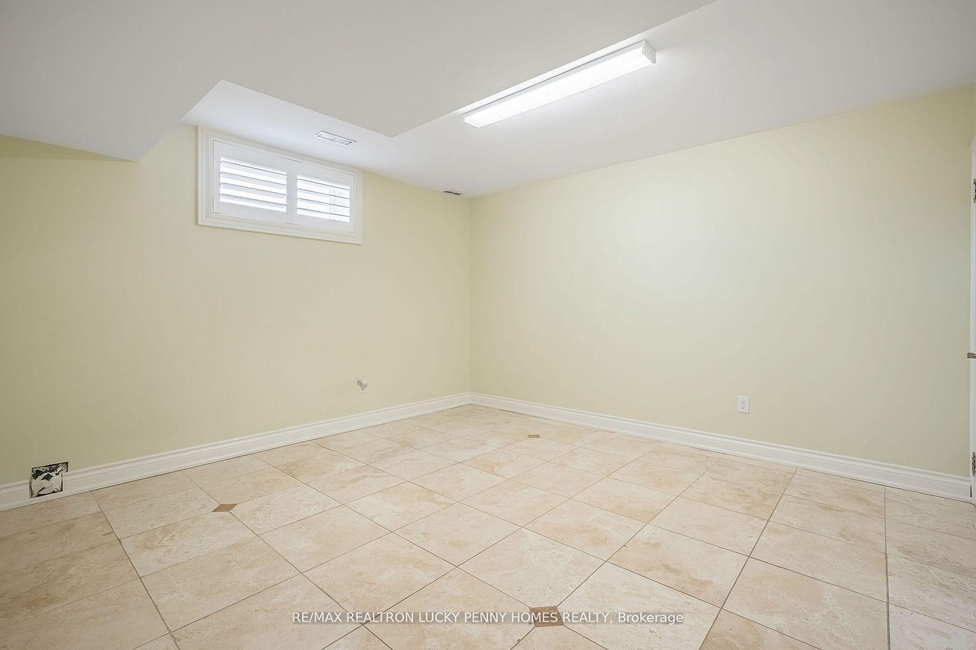 Photo 35 of 16 Noble Street, Markham, Milliken Mills East — HOMEH