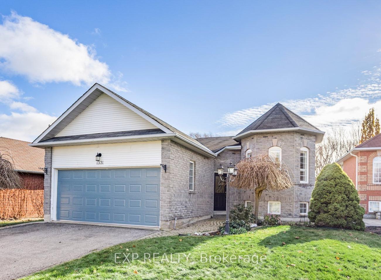 Photo 2 of 1331 Forest Street, Innisfil, Alcona — HOMEH