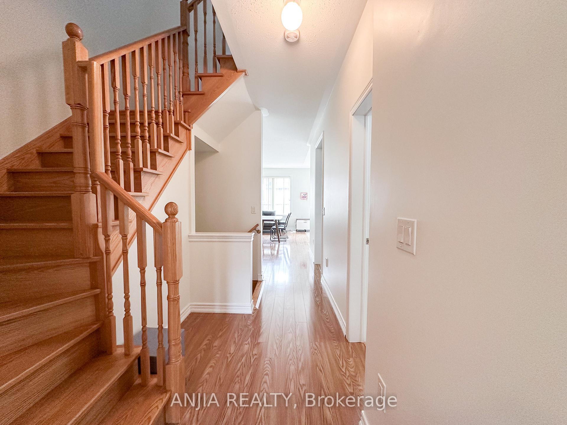 Photo 5 of 49 Truchard Avenue, Markham, Berczy — HOMEH
