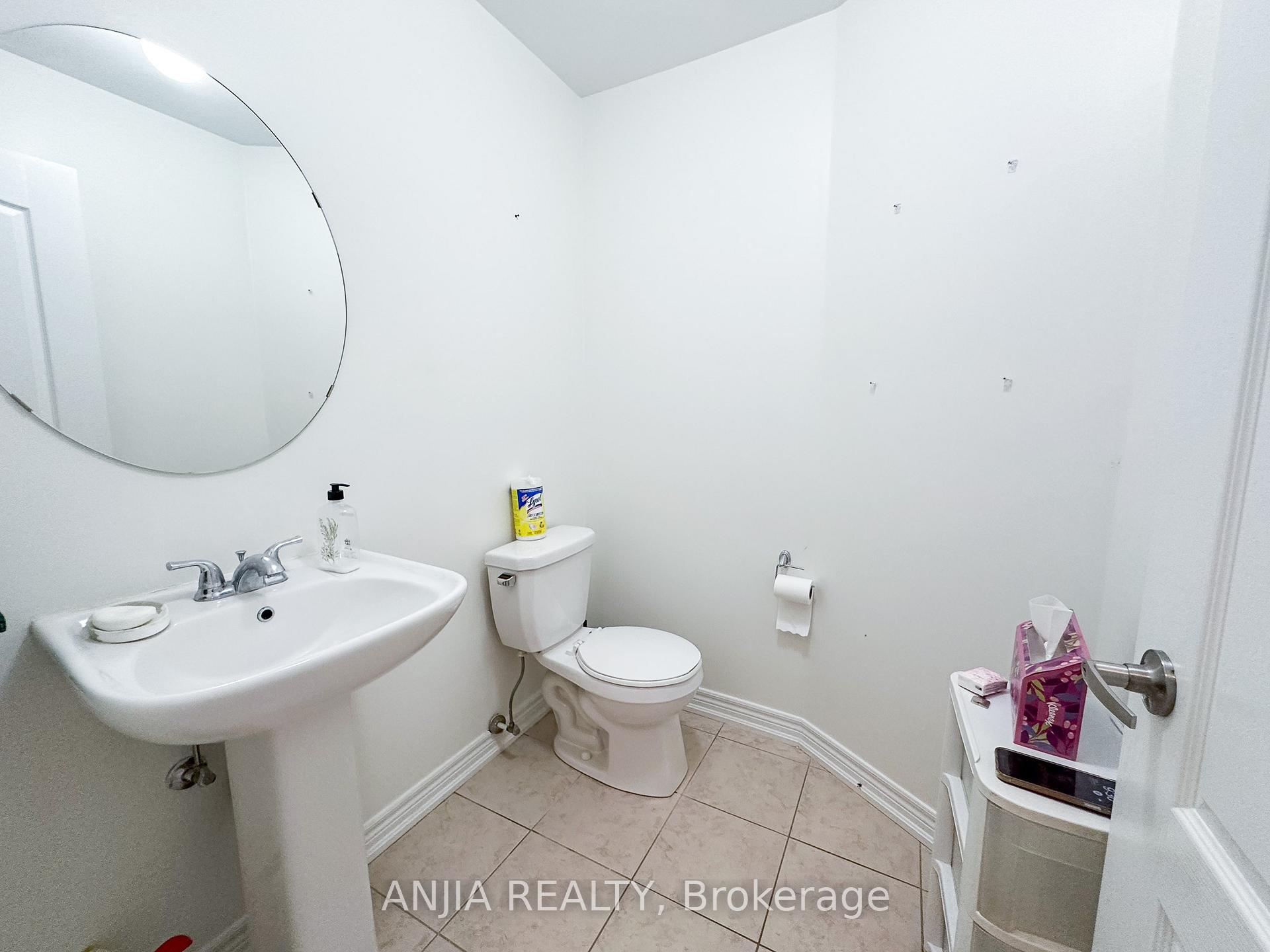 Photo 6 of 49 Truchard Avenue, Markham, Berczy — HOMEH
