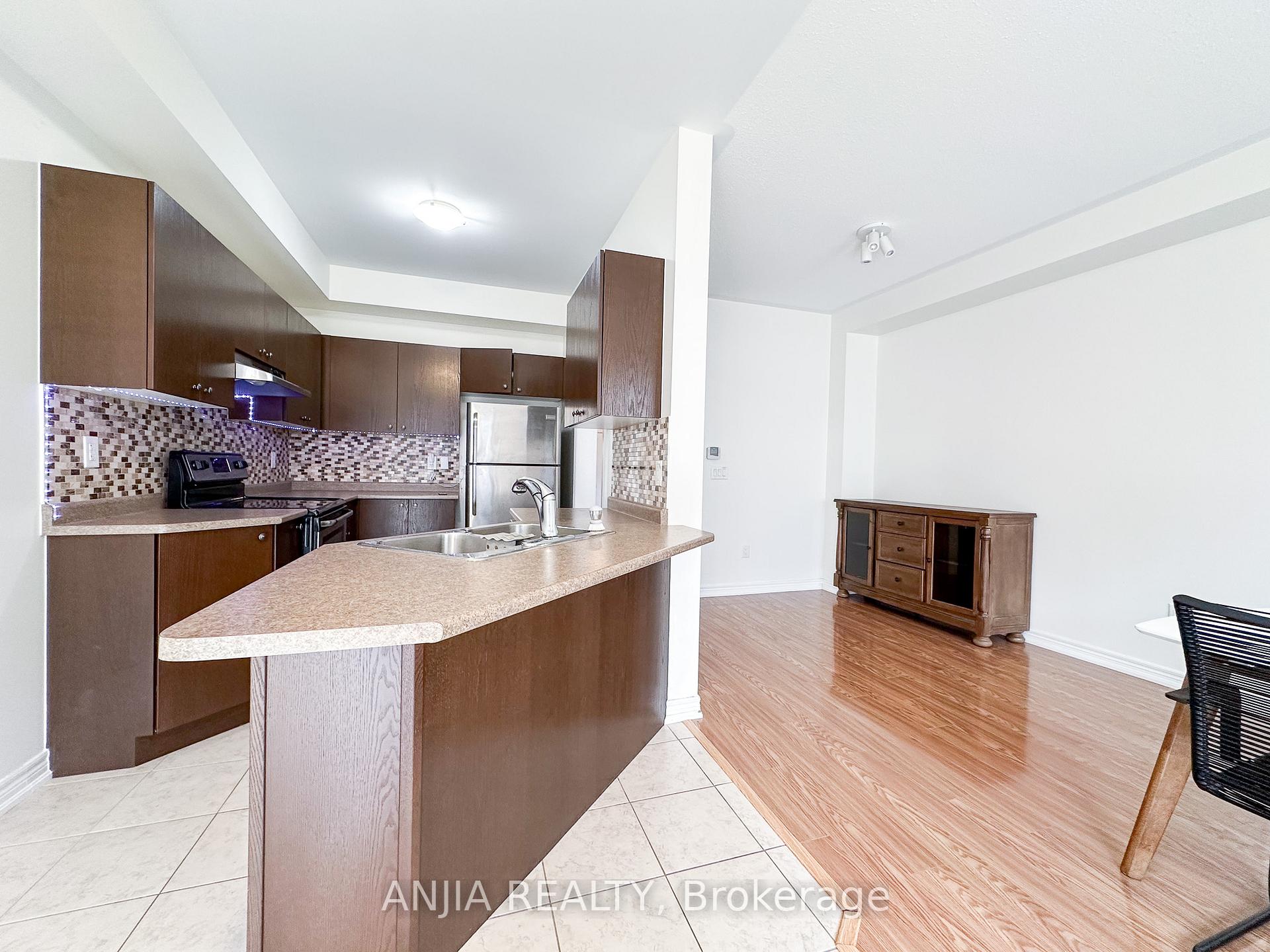 Photo 10 of 49 Truchard Avenue, Markham, Berczy — HOMEH