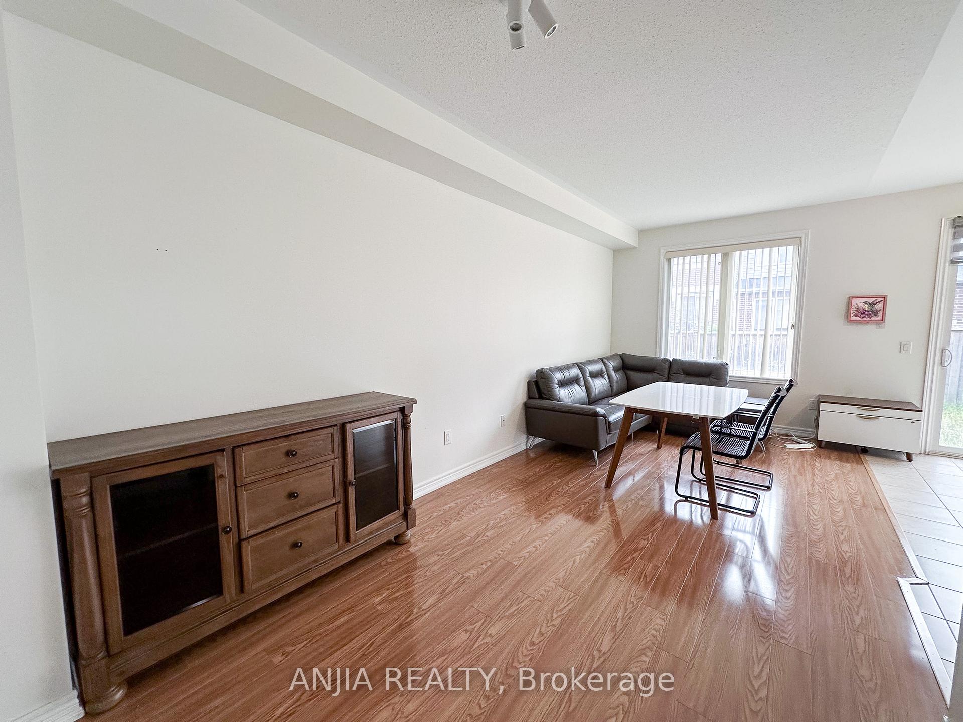 Photo 13 of 49 Truchard Avenue, Markham, Berczy — HOMEH