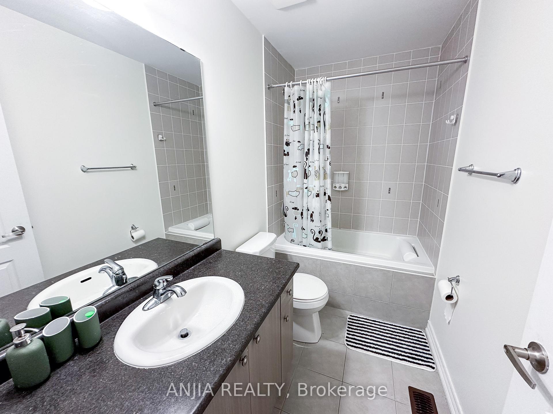 Photo 21 of 49 Truchard Avenue, Markham, Berczy — HOMEH