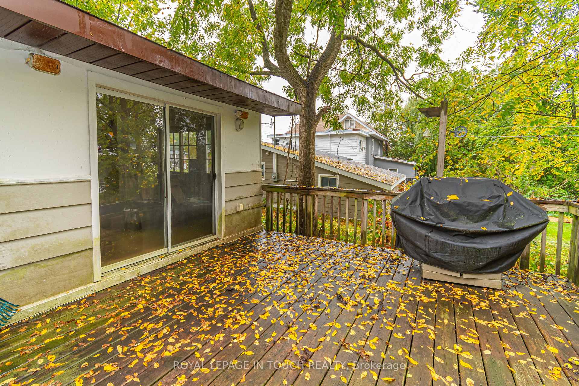 Photo 5 of 125 Eighth Street, Midland — HOMEH
