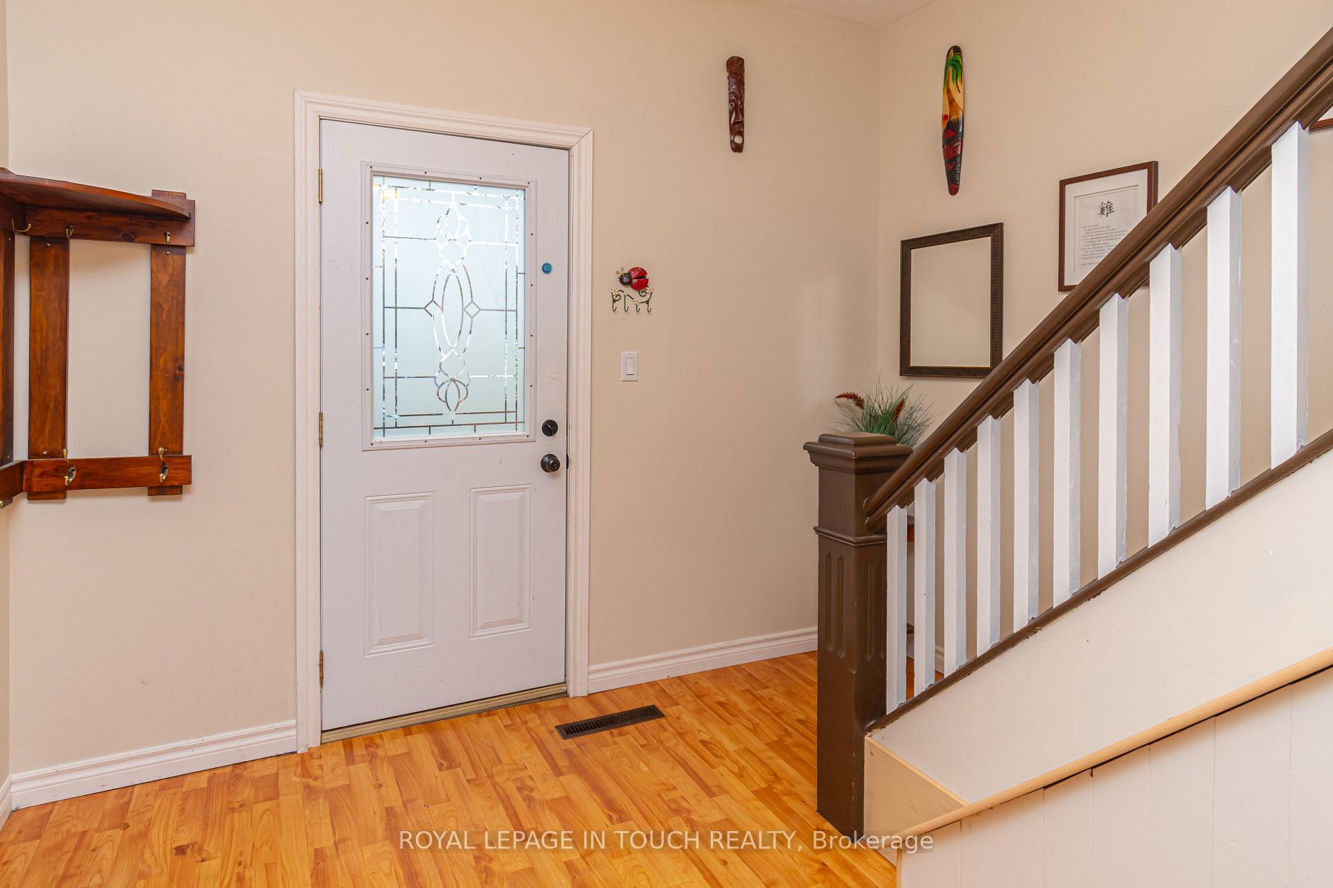 Photo 9 of 125 Eighth Street, Midland — HOMEH