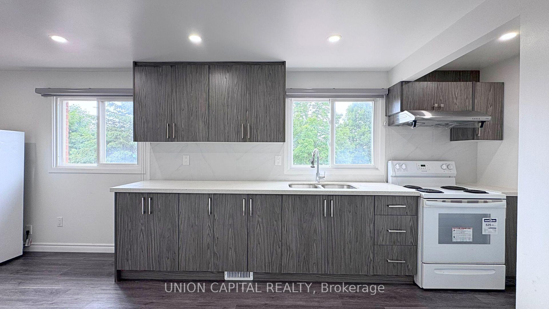 Photo 3 of Unit 2nd Floor, 107 Hornchurch Crescent, Markham, Milliken Mills East — HOMEH