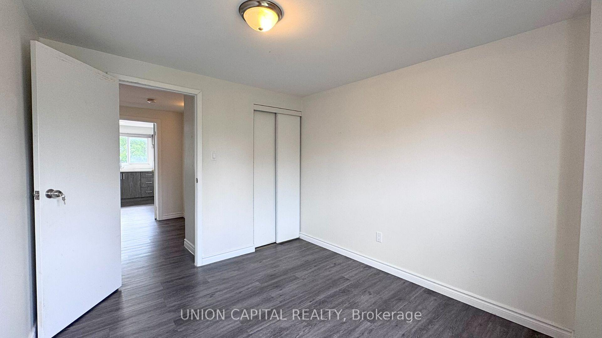 Photo 8 of Unit 2nd Floor, 107 Hornchurch Crescent, Markham, Milliken Mills East — HOMEH