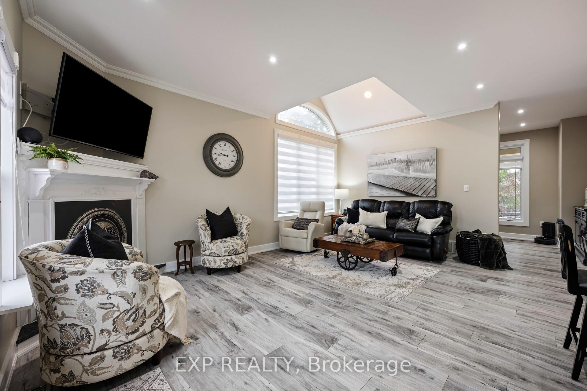 Photo 13 of 10 James Street, Minto — HOMEH