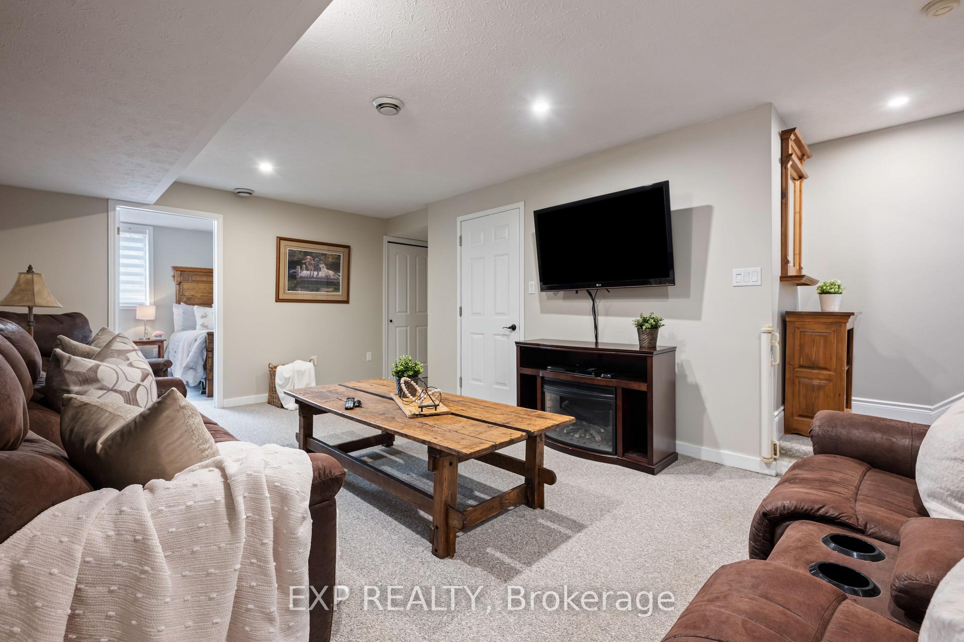 Photo 30 of 10 James Street, Minto — HOMEH